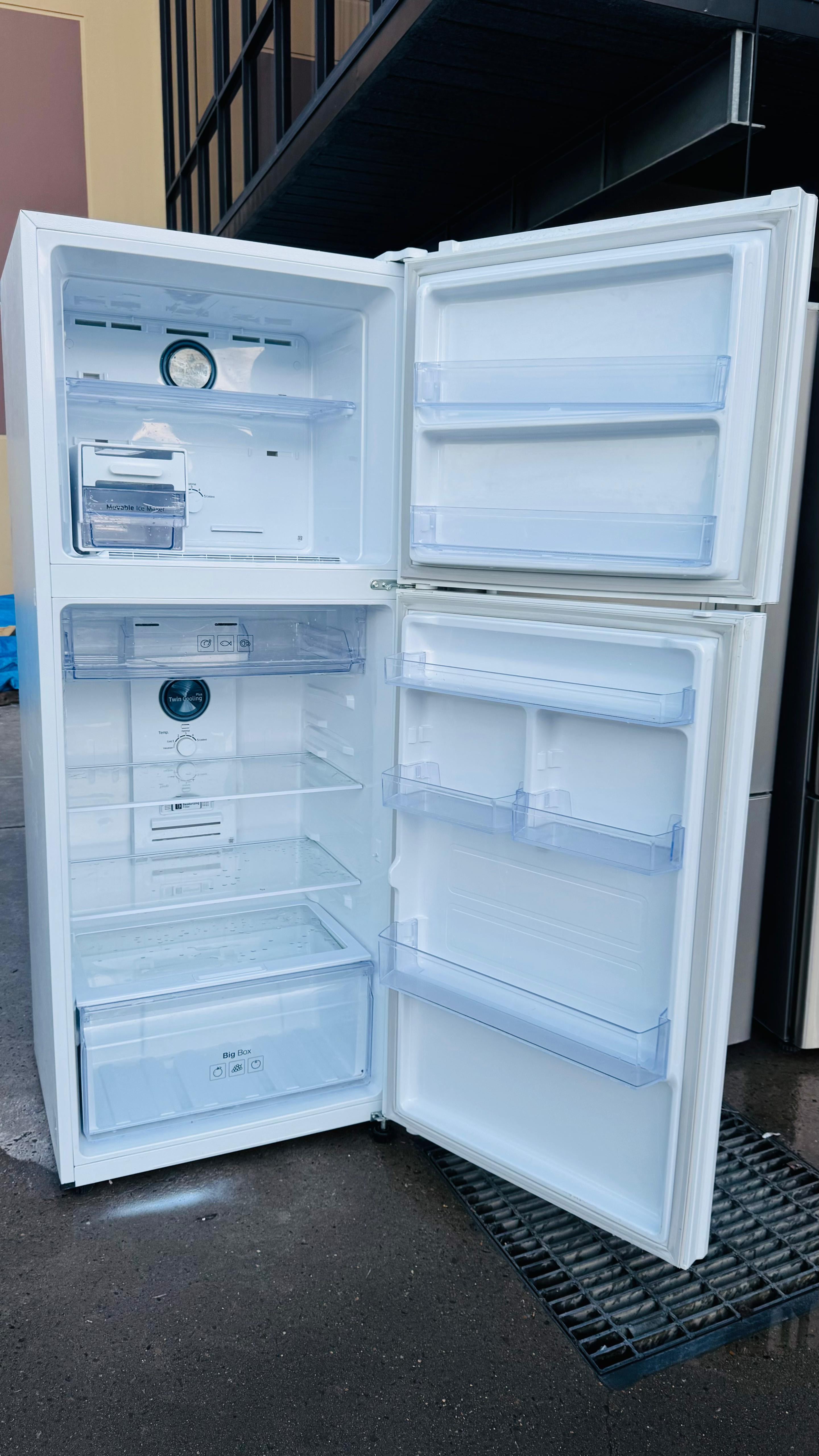 SAMSUNG 400 LITRES FRIDGE FREEZER