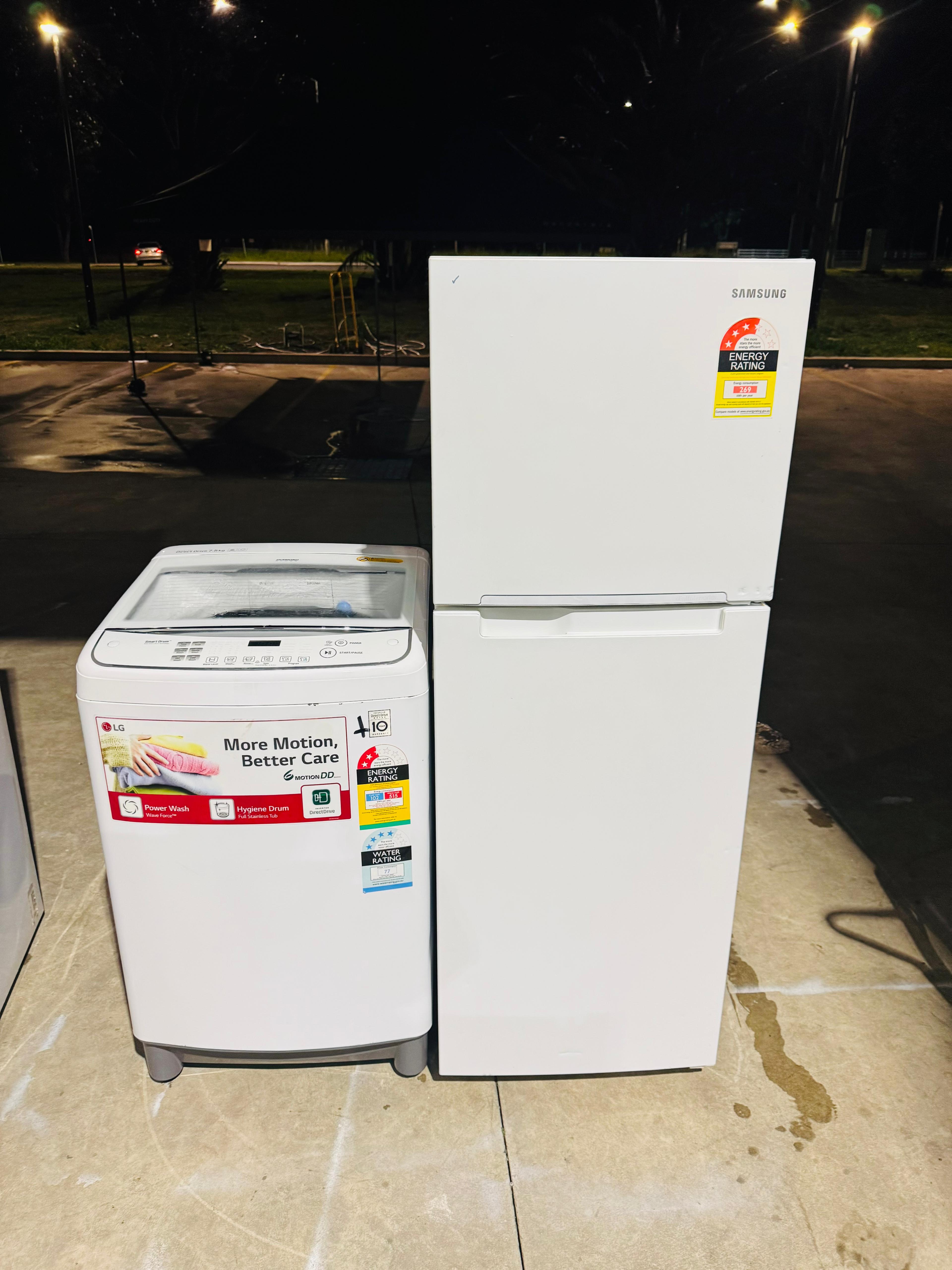SAMSUNG 255 LITRES FRIDGE FREEZER & LG 7.5 KGS TOP LOADER WASHING MACHINE COMBO PACKAGE DEAL