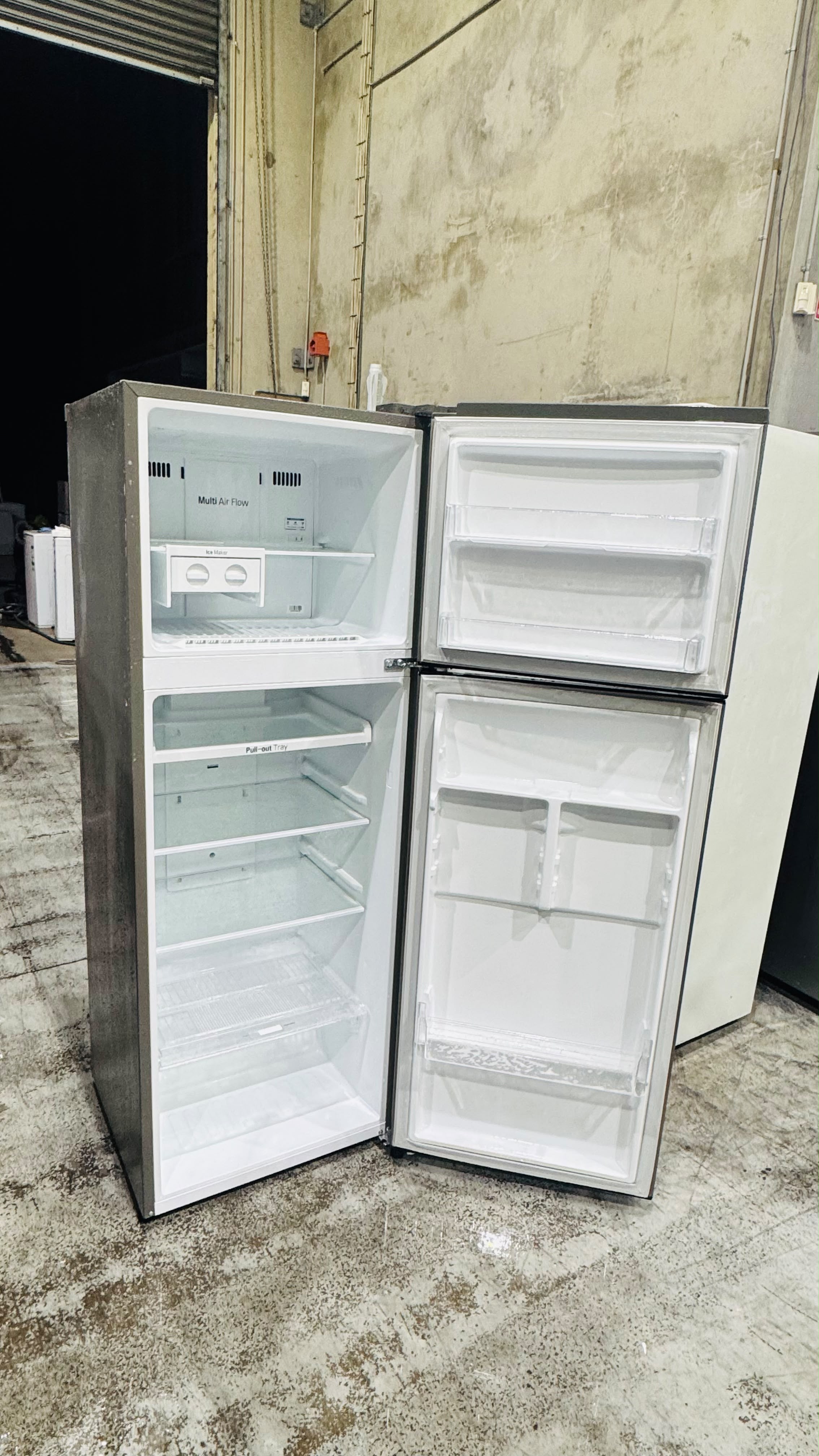 LG 332 LITRES FRIDGE FREEZER