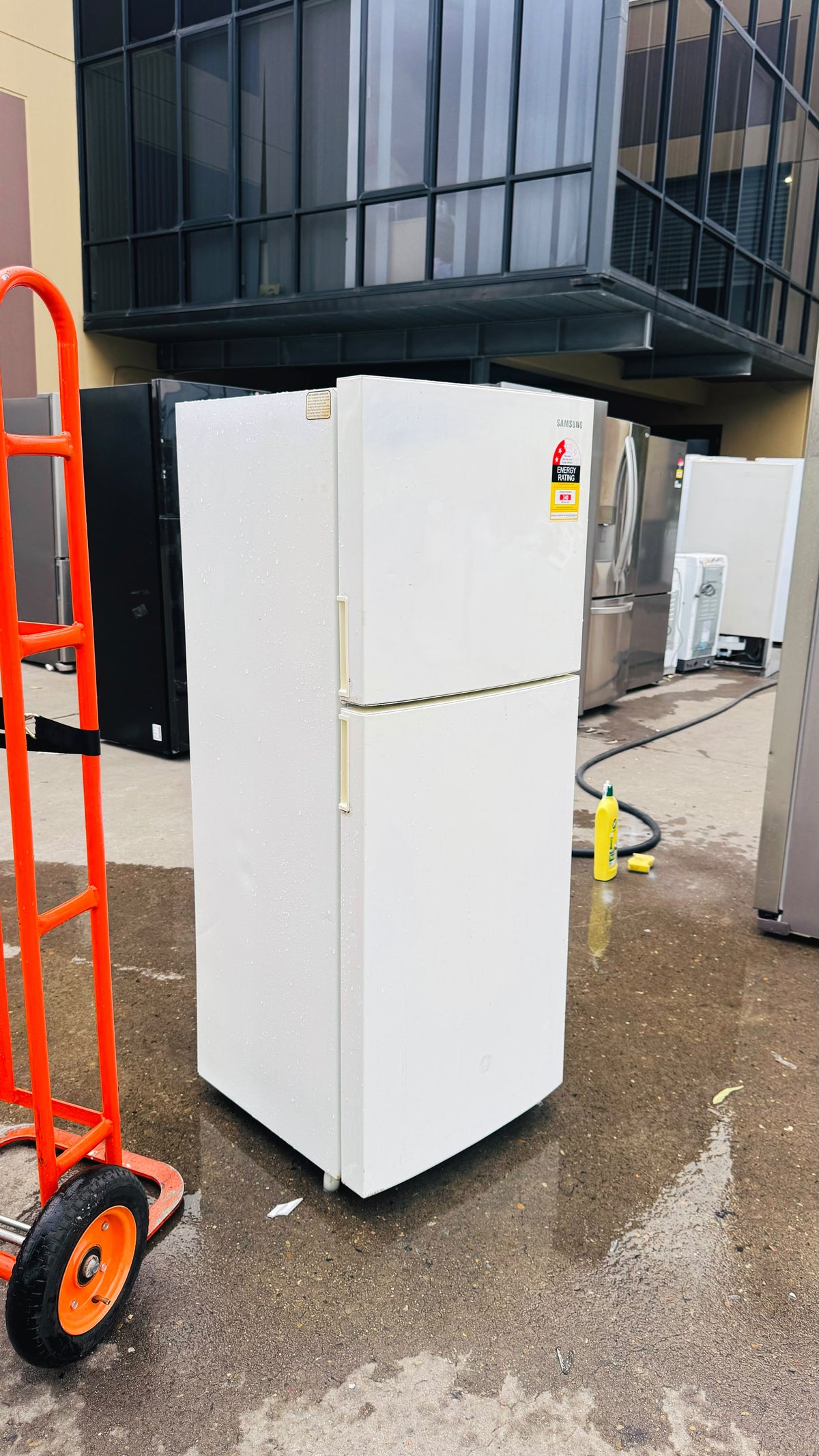 SAMSUNG 216 LITRES FRIDGE FREEZER