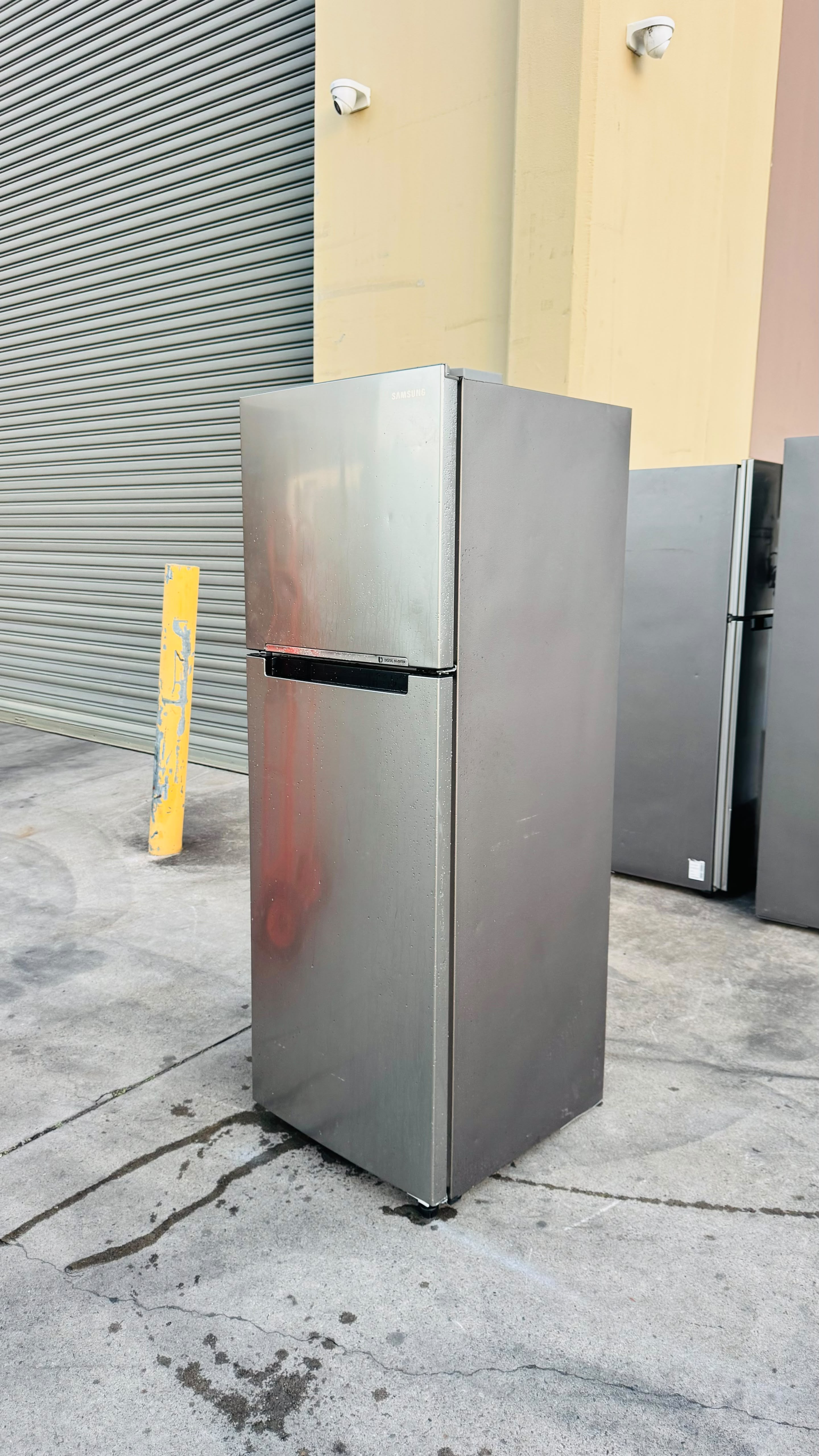 SAMSUNG 343 LITRES FRIDGE FREEZER