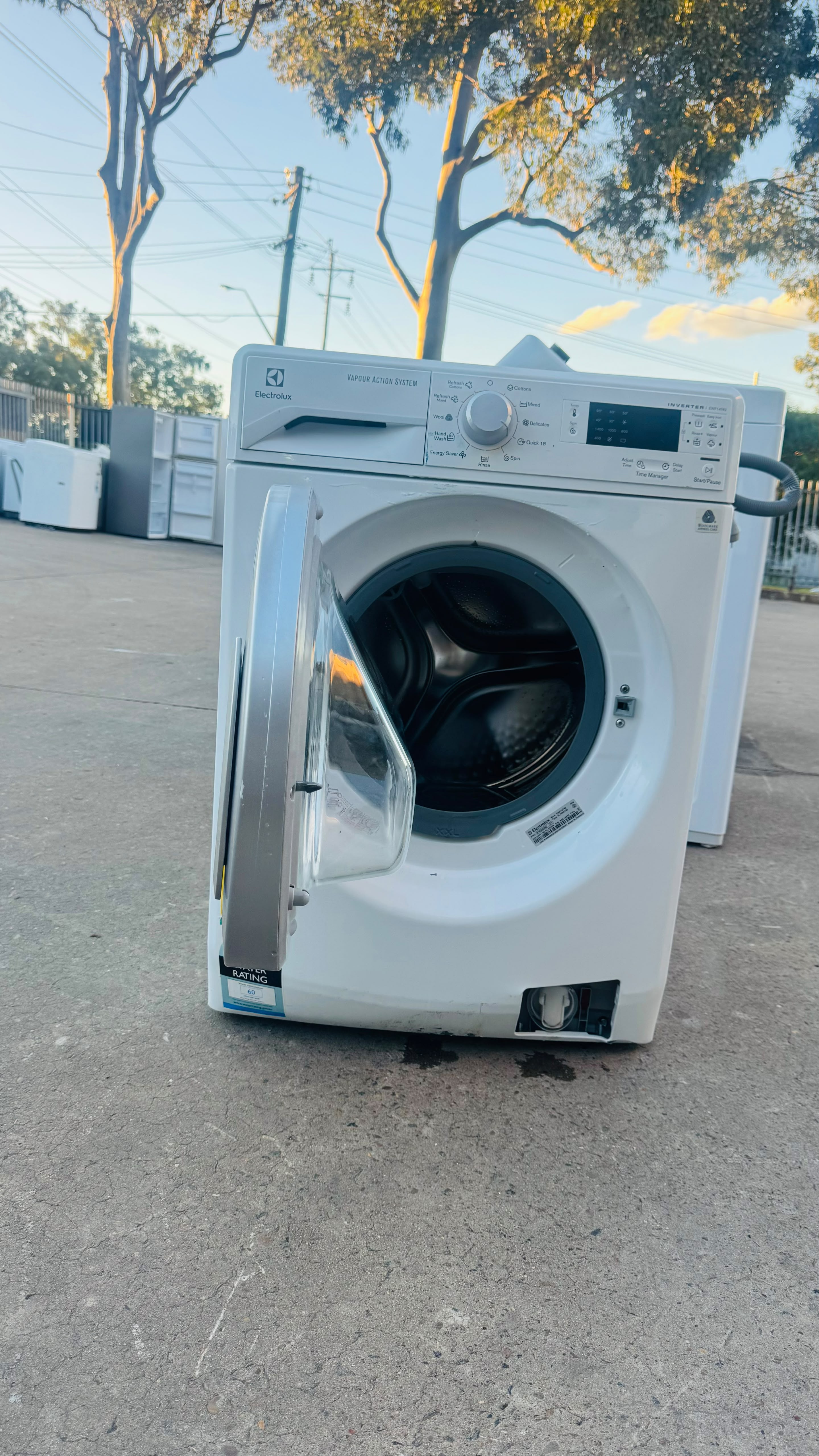ELECTROLUX 7KGS FRONT LOADER WASHING MACHINE