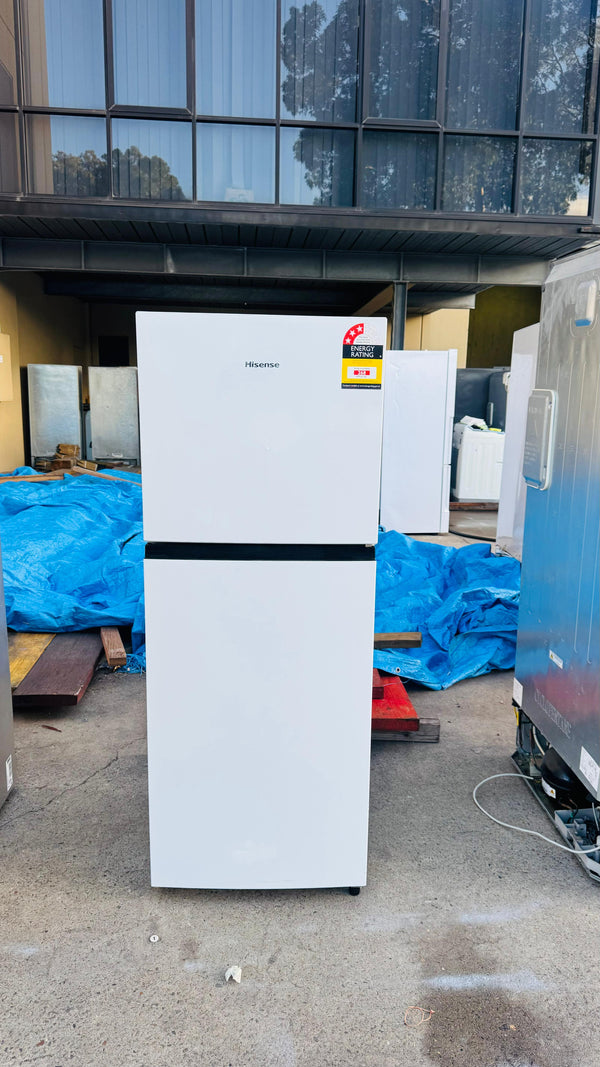 HISENSE 205 LITRES FRIDGE FREEZER