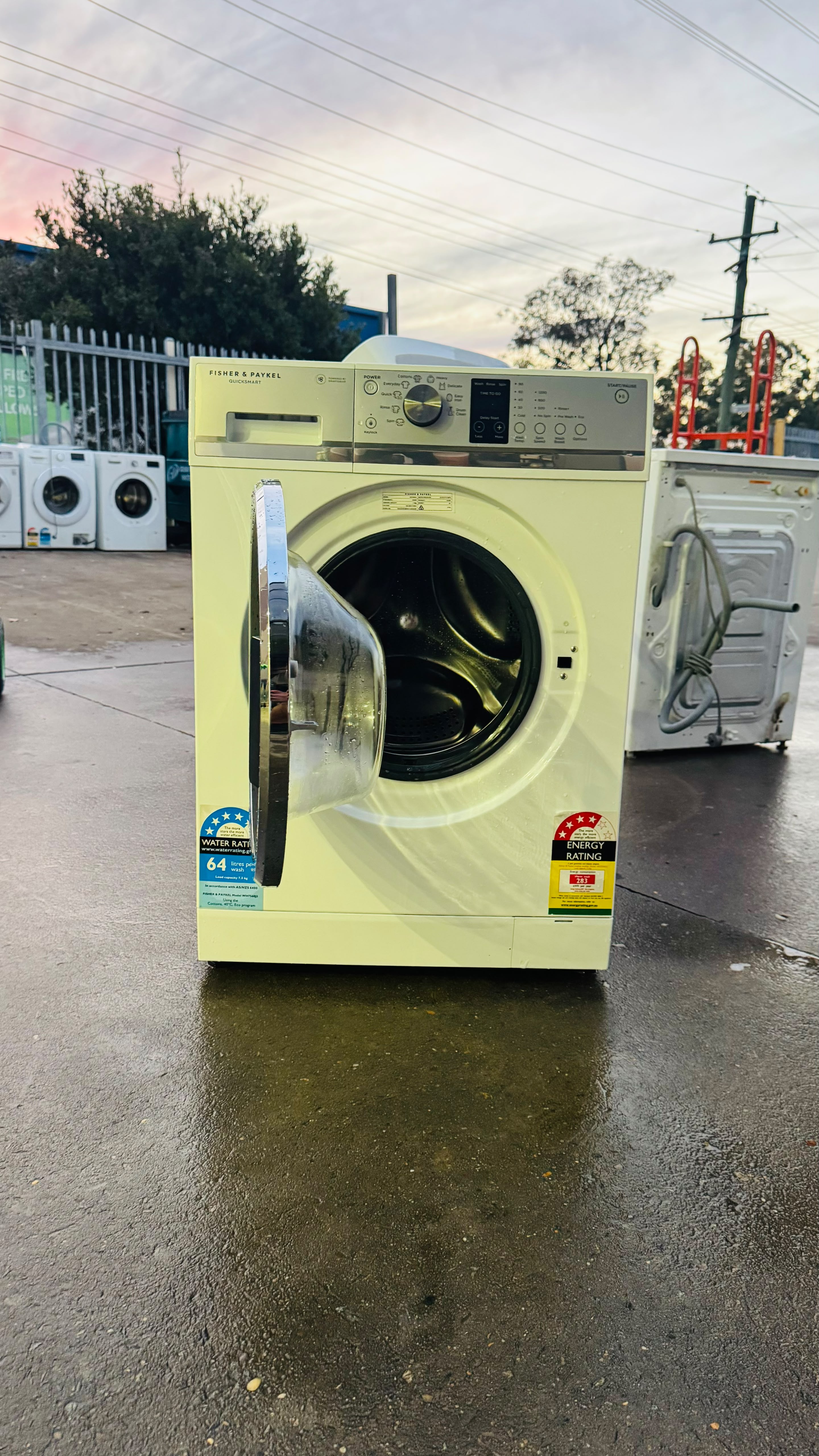 FISHER AND PAYKEL 7.5KGS FRONT LOADER WASHING MACHINE
