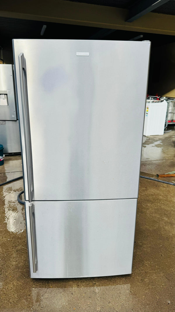 ELECTROLUX 510 LITRES FRIDGE FREEZER