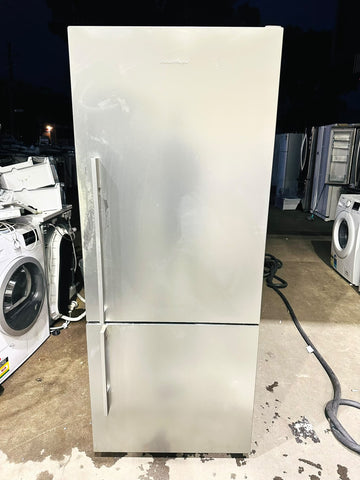 FISHER AND PAYKEL 442 LITRES FRIDGE FREEZER