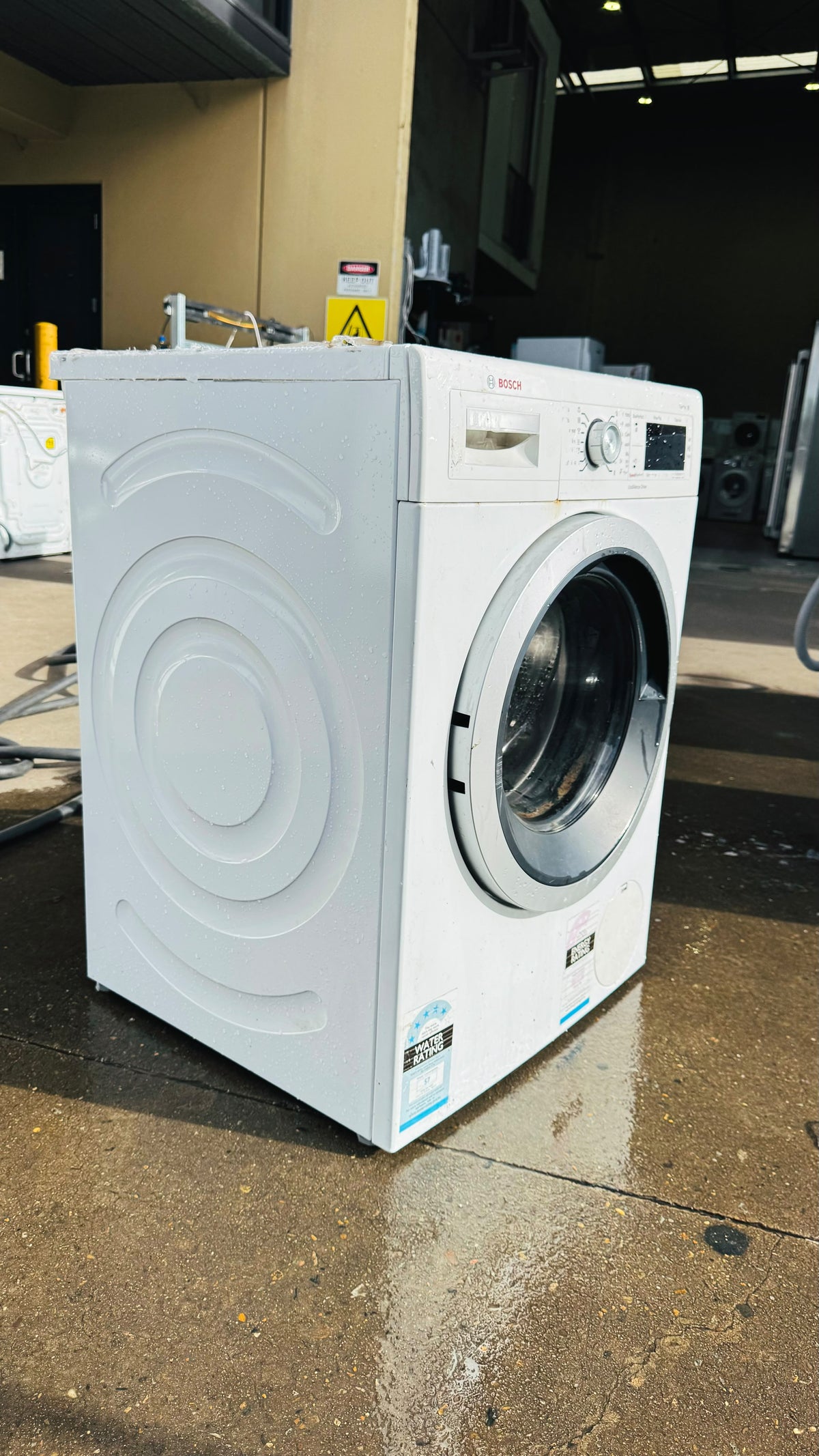 BOSCH 8KGS FRONT LOADER WASHING MACHINE