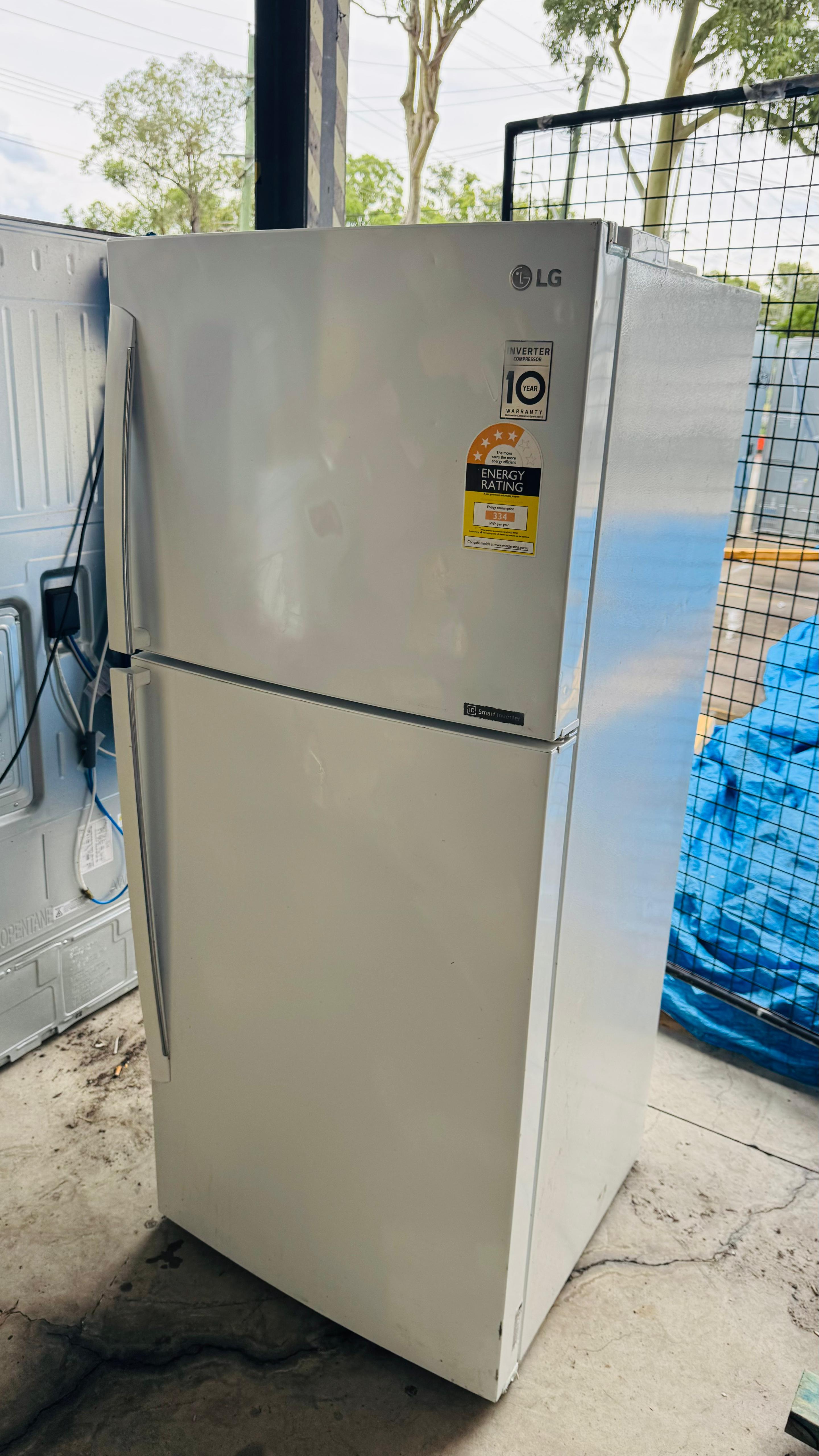 LG 442 LITRES FRIDGE FREEZER
