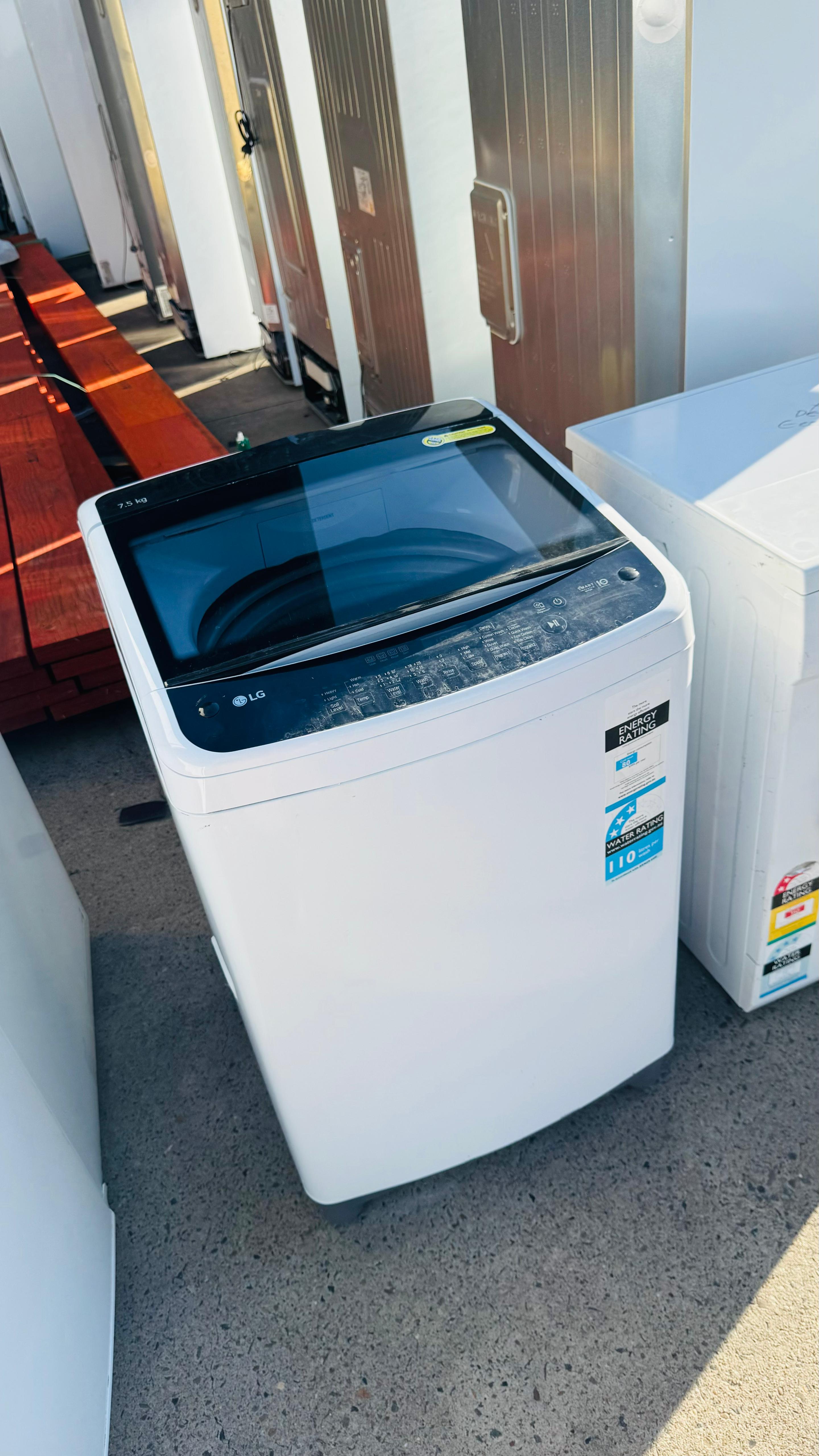 LG 7.5KGS TOP LOADER WASHING MACHINE