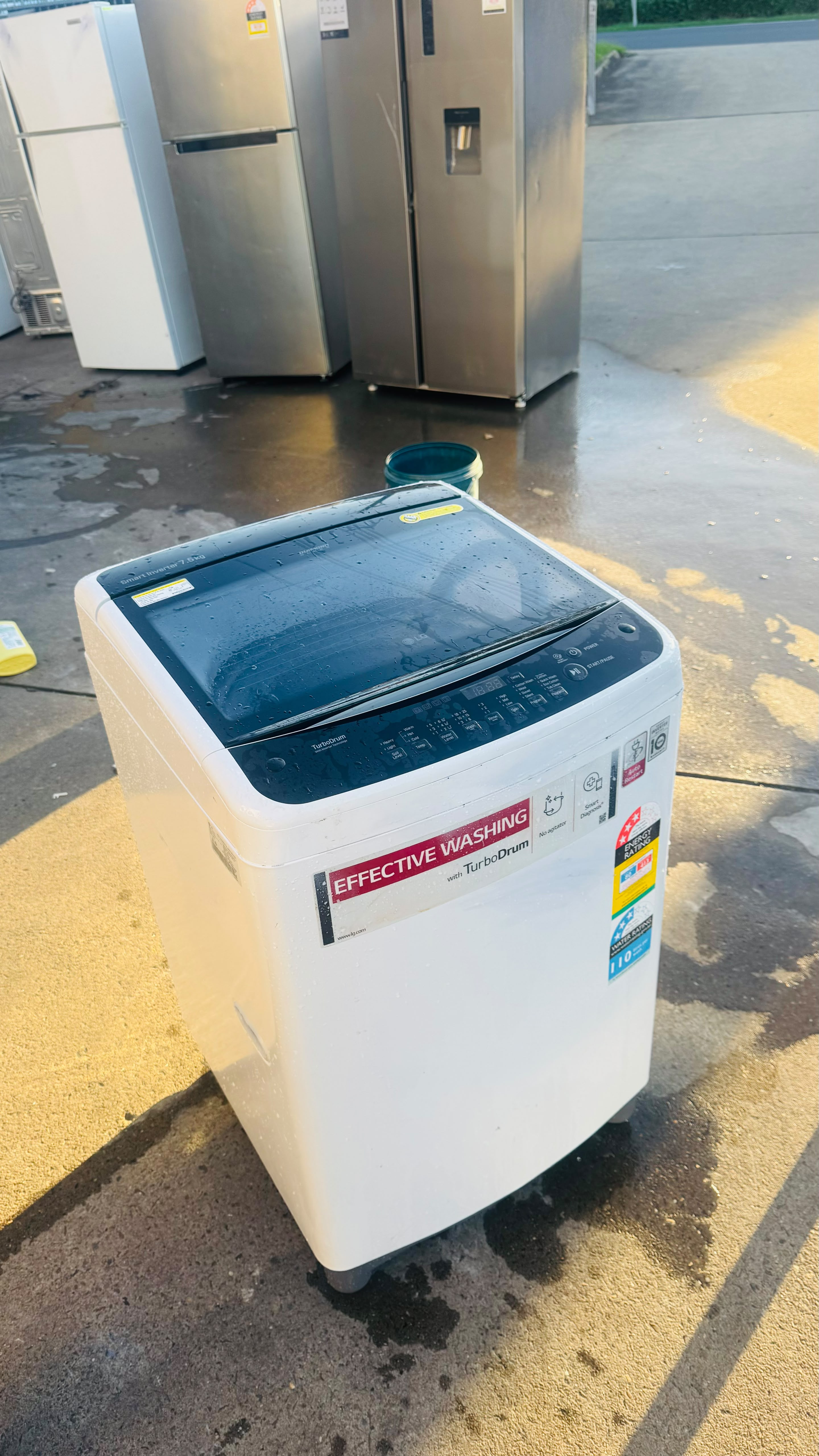 LG 7.5KGS TOP LOADER WASHING MACHINE