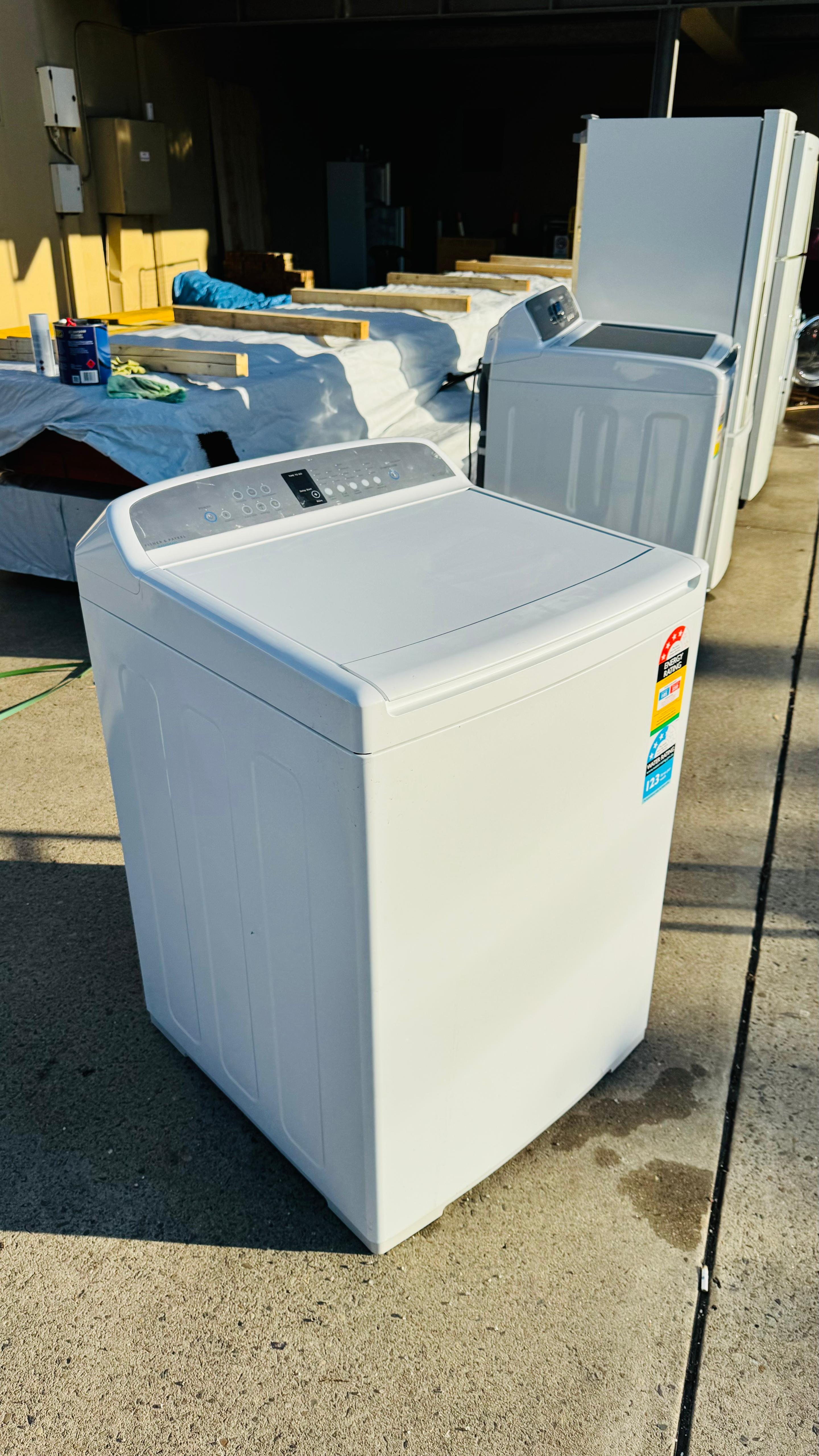 FISHER AND PAYKEL 10 KGS TOP LOADER WASHING MACHINE