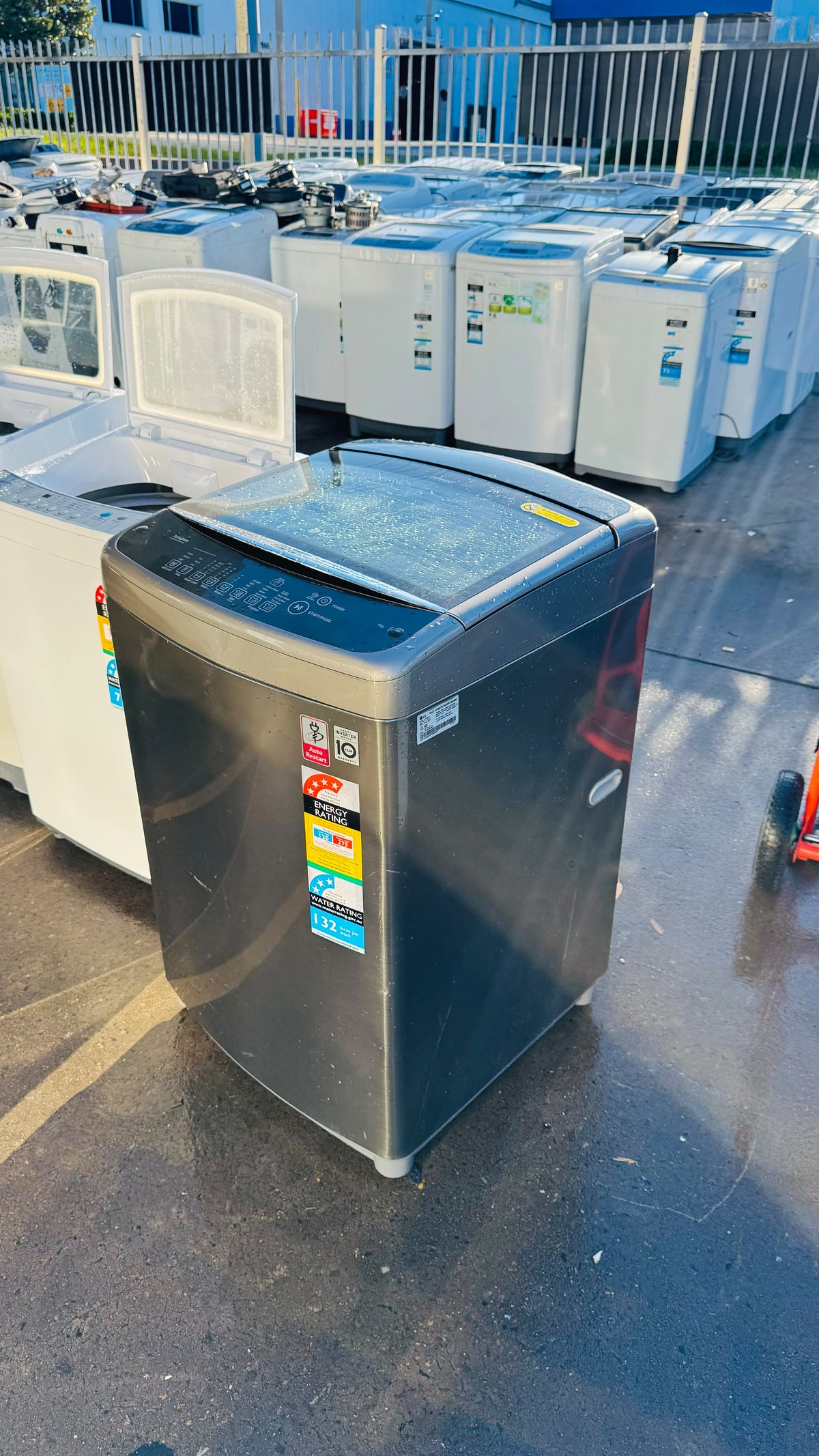 LG 9KGS TOP LOADER WASHING MACHINE