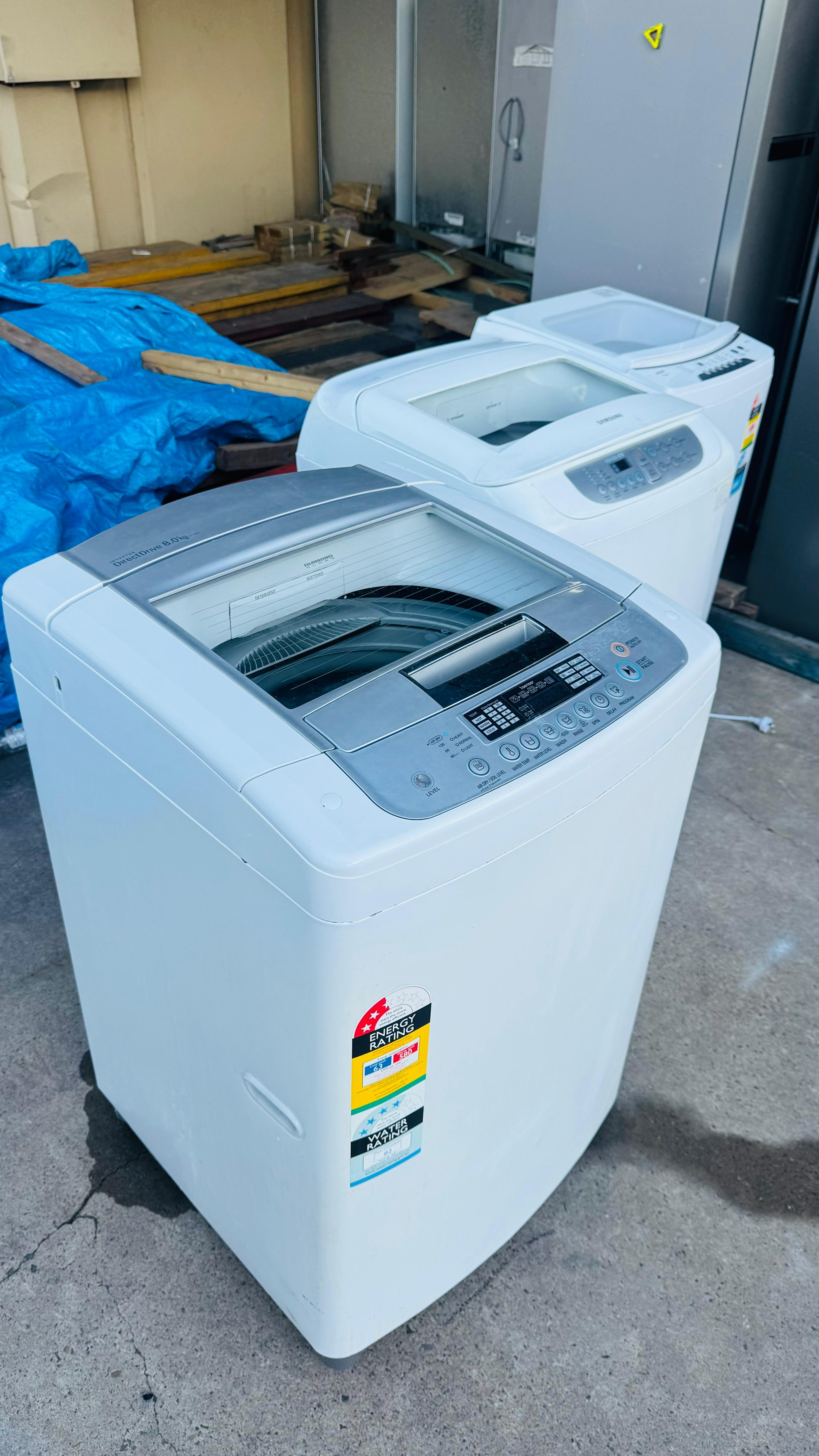 LG 8 KGS TOP LOADER WASHING MACHINE