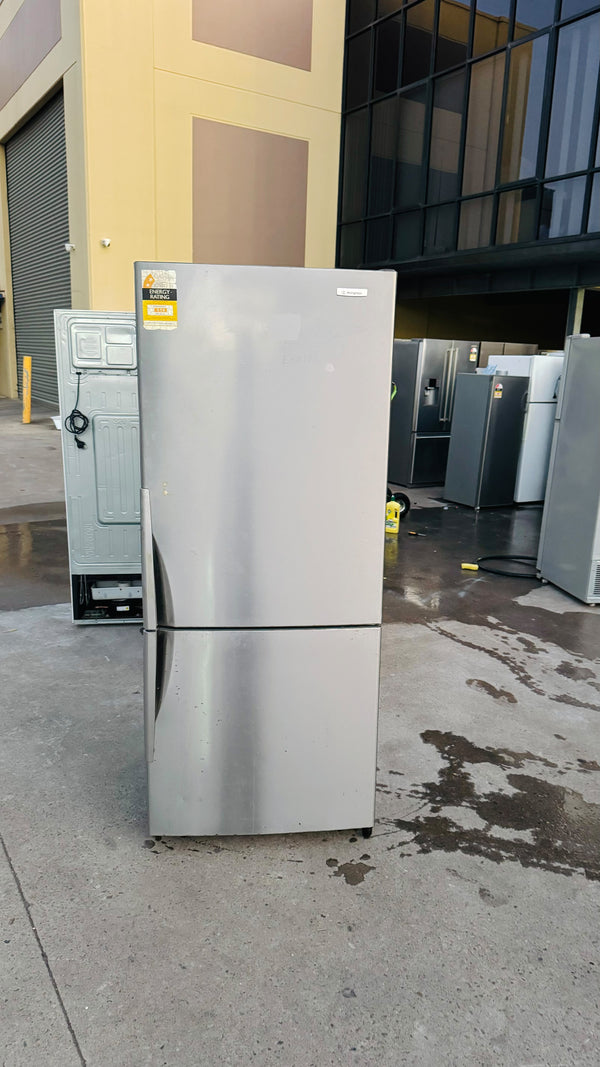 WESTINGHOUSE 430 LITRES FRIDGE FREEZER