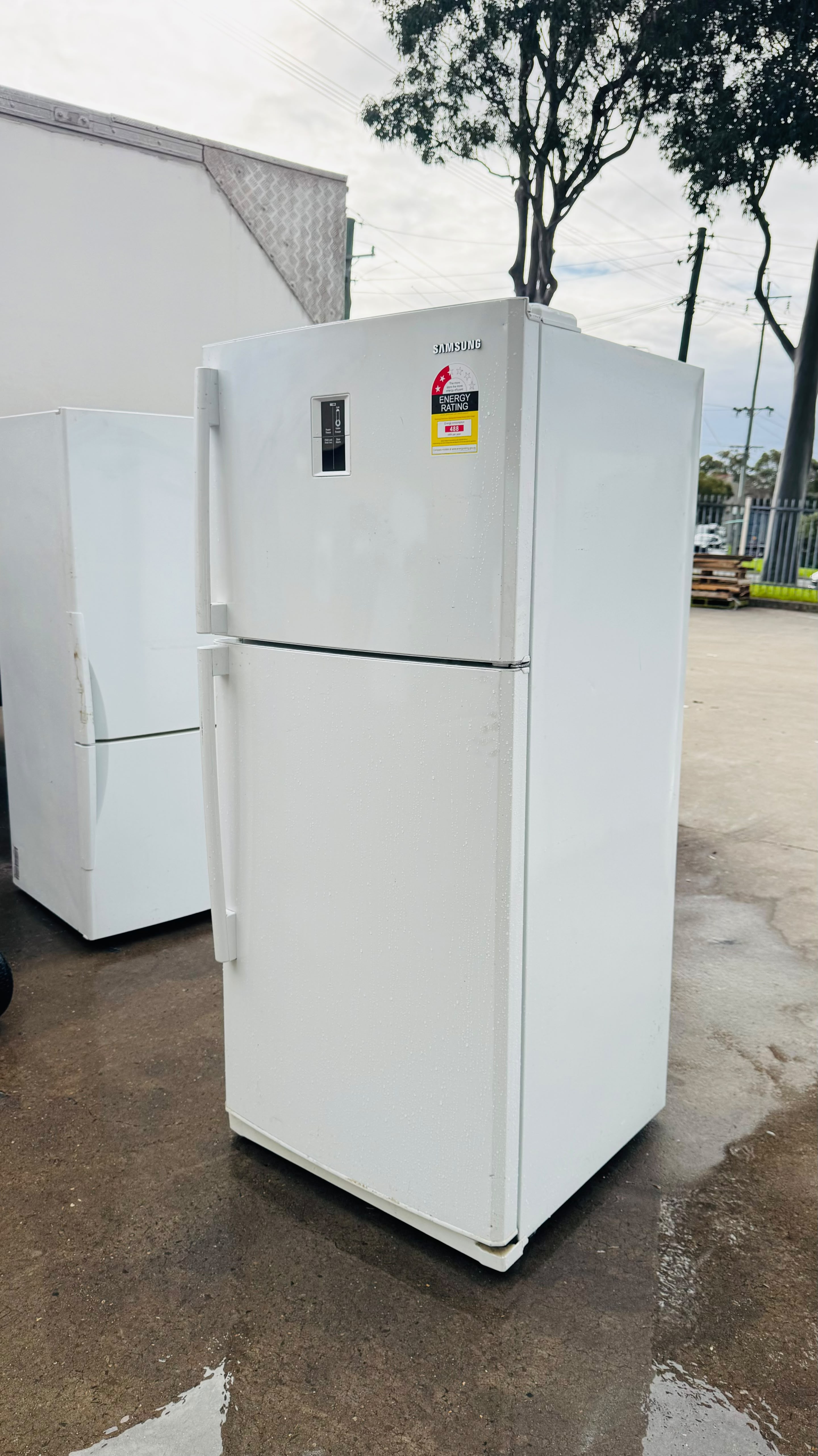 SAMSUNG 512 LITRES FRIDGE FREEZER