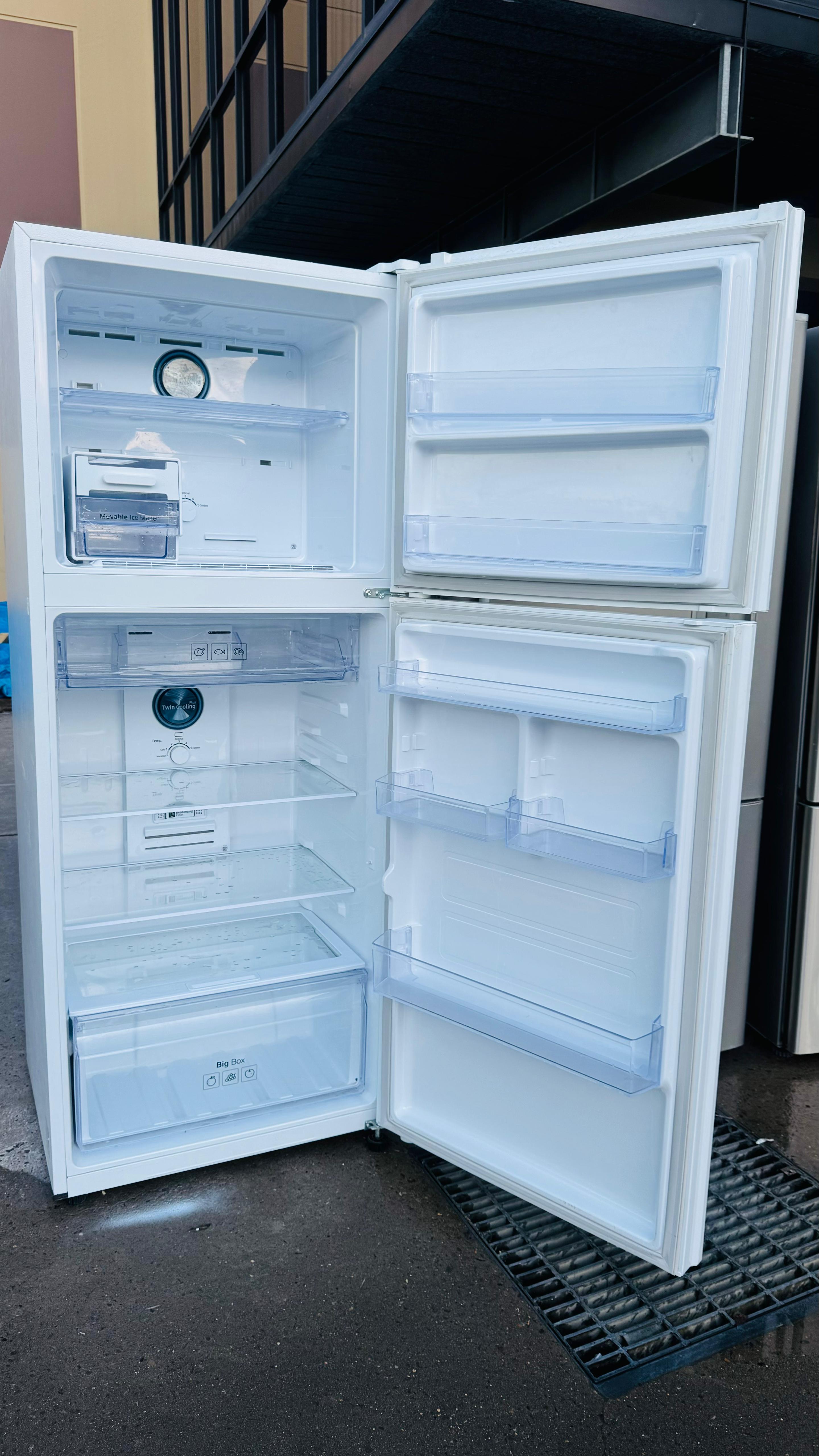SAMSUNG 400 LITRES FRIDGE FREEZER