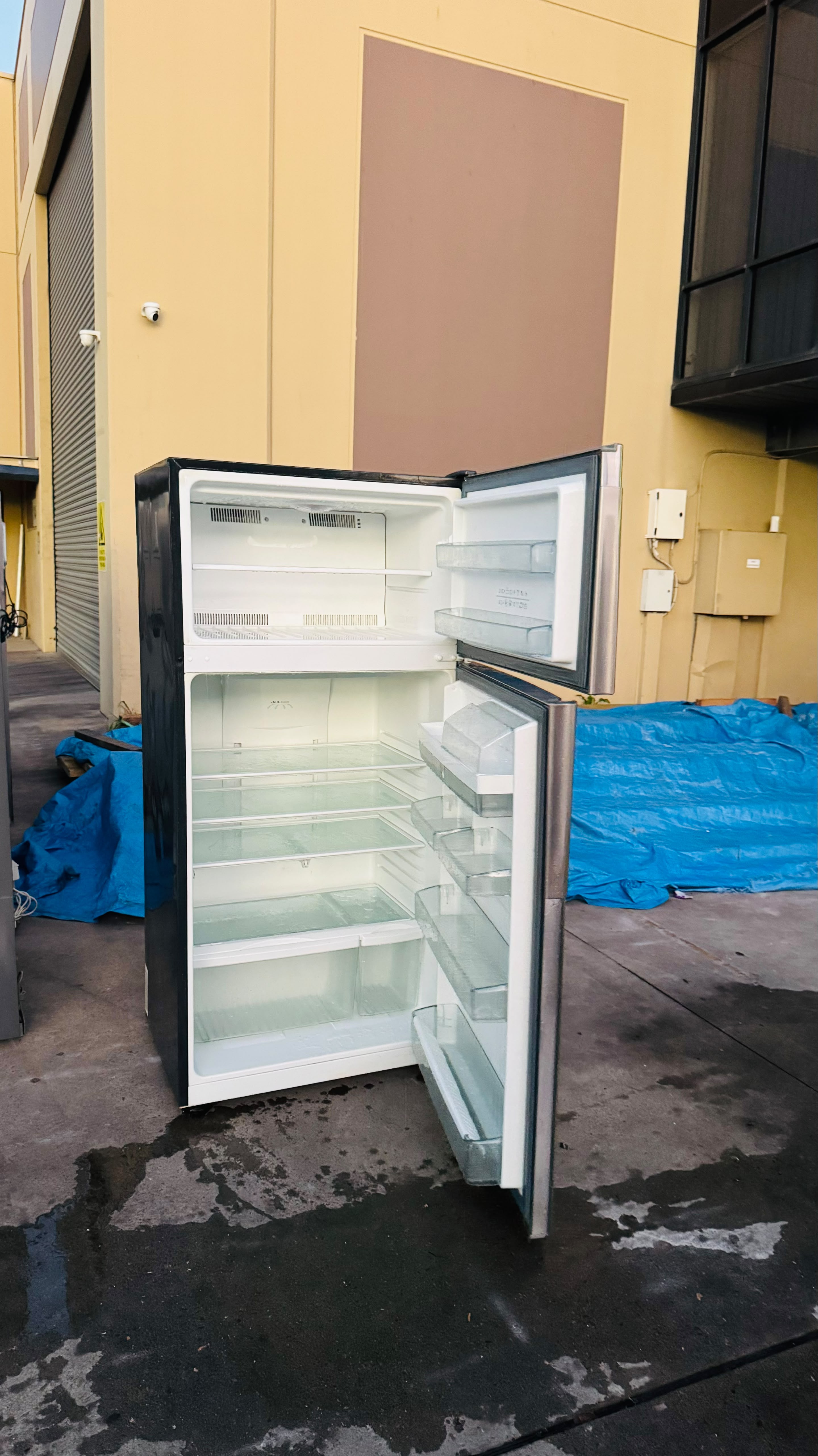 WESTINGHOUSE 517 LITRES FRIDGE FREEZER
