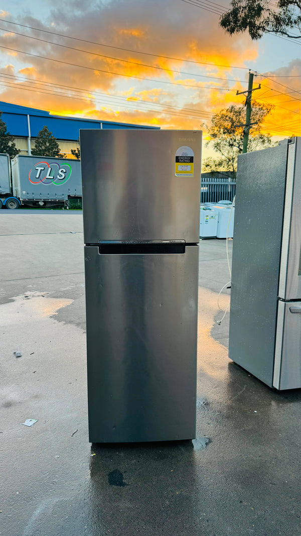 SAMSUNG 341 LITRES FRIDGE FREEZER