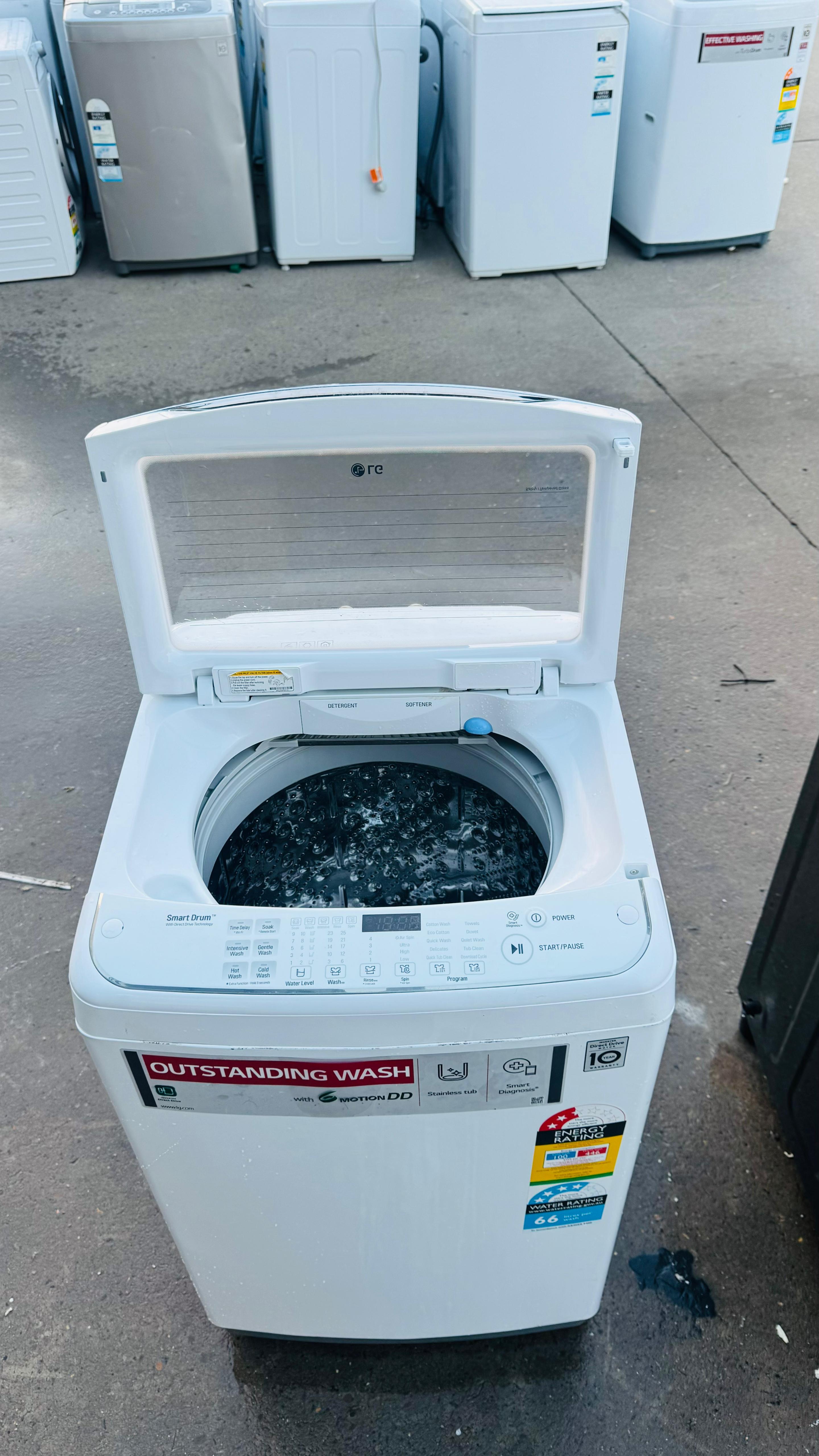 LG 6.5KGS TOP LOADER WASHING MACHINE