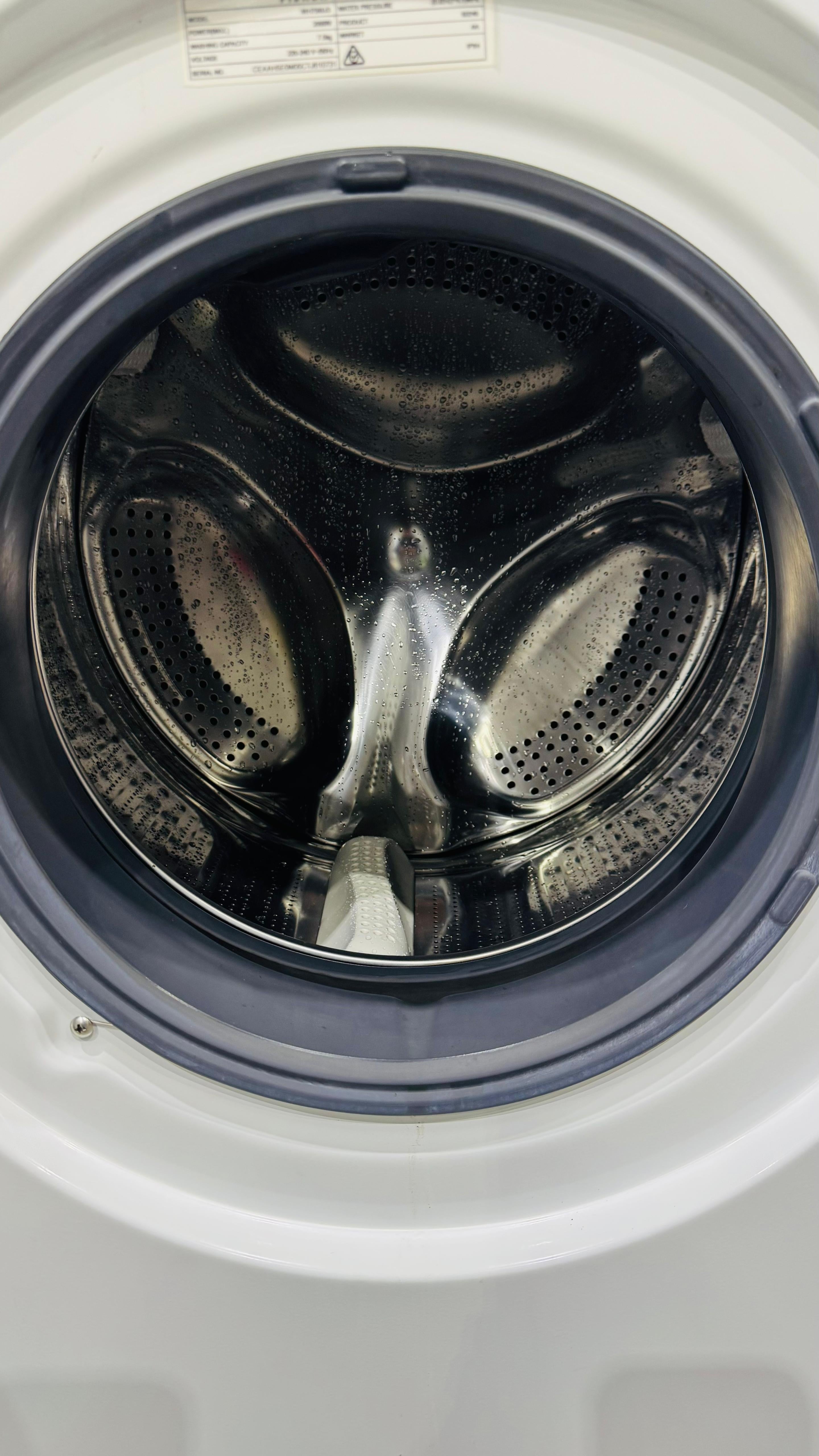 FISHER AND PAYKEL 7.5KGS FRONT LOADER WASHING MACHINE