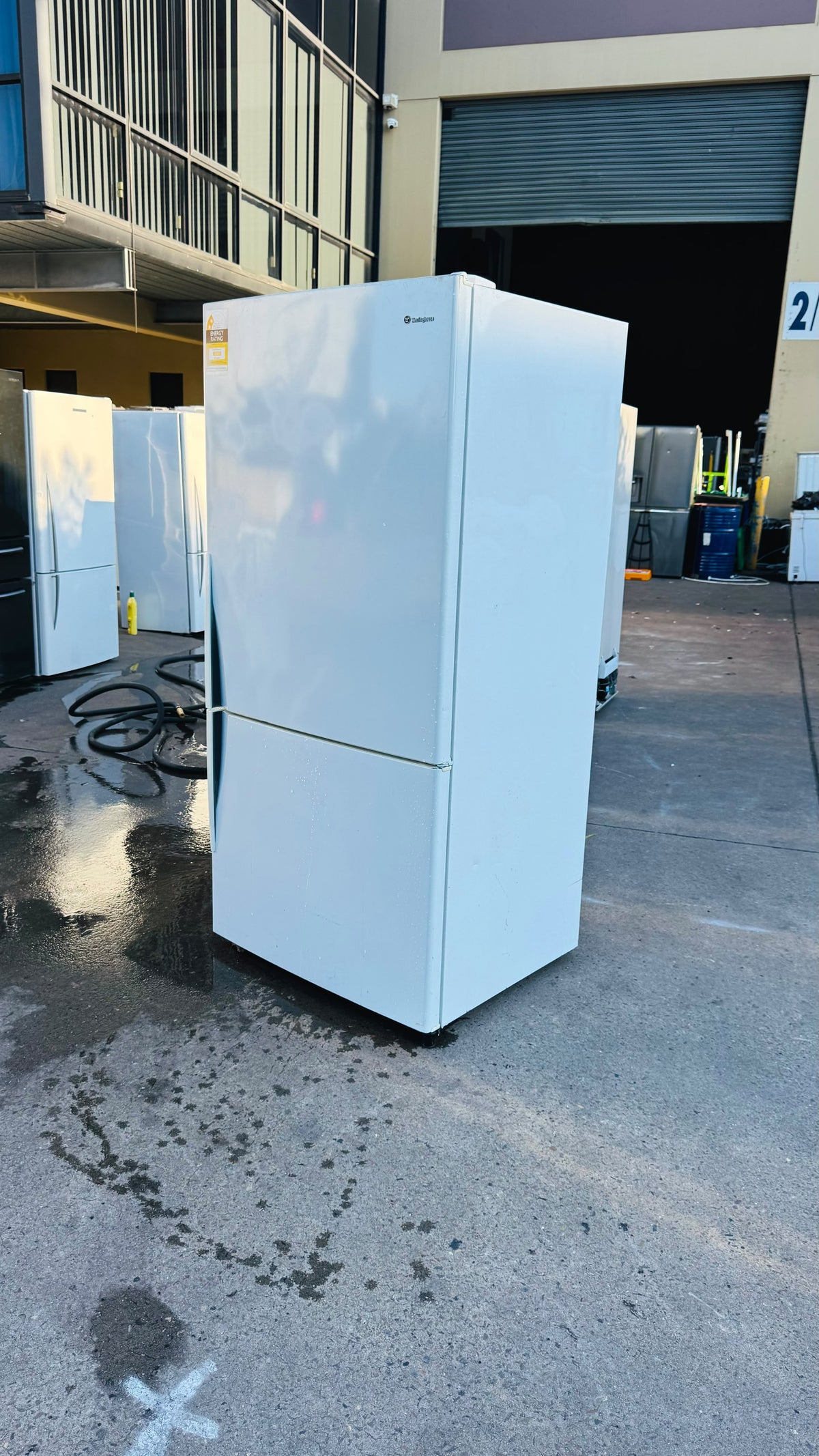 WESTINGHOUSE 510 LITRES FRIDGE FREEZER