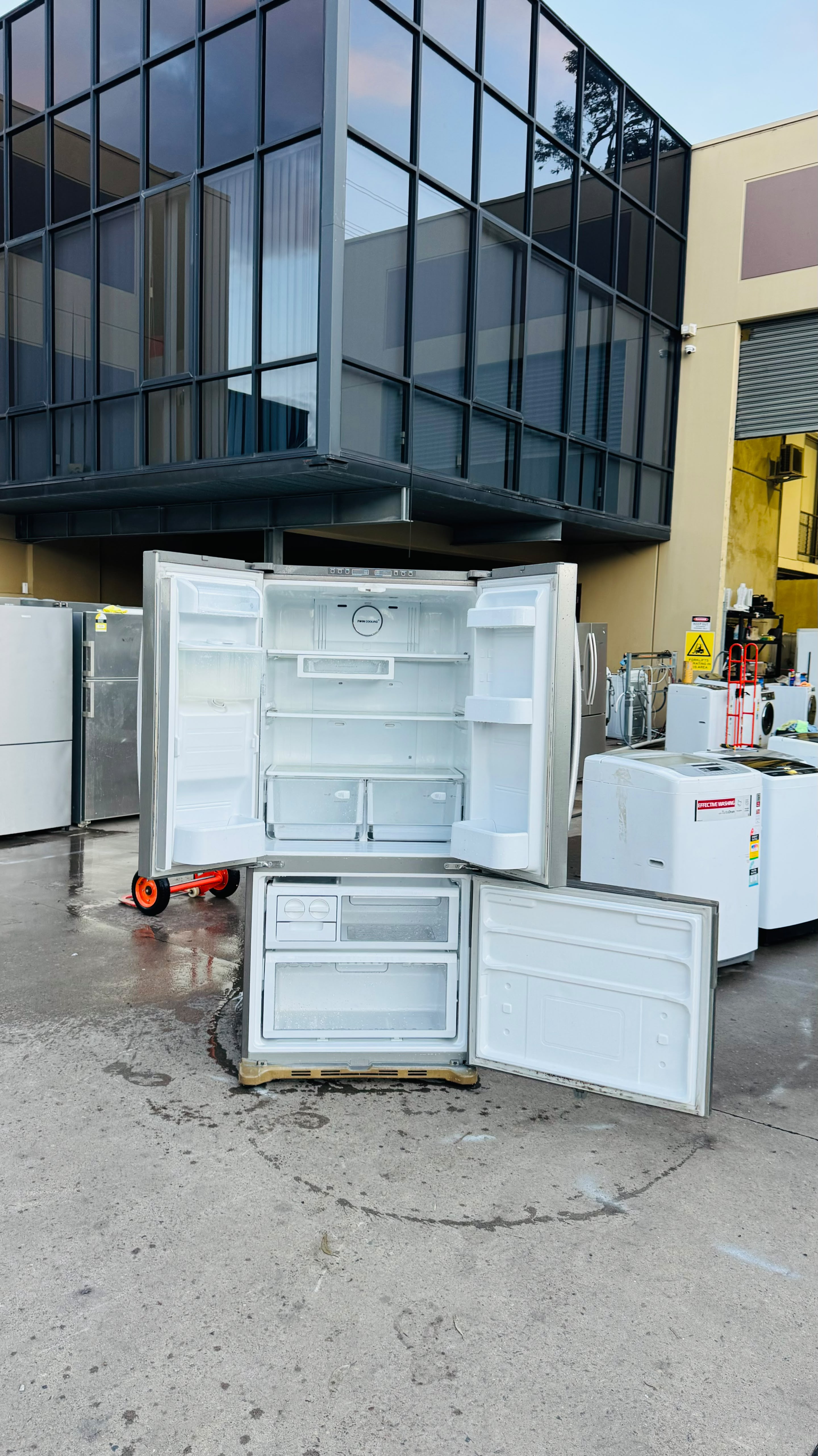 SAMSUNG FRENCH DOOR 527 LITRES FRIDGE FREEZER