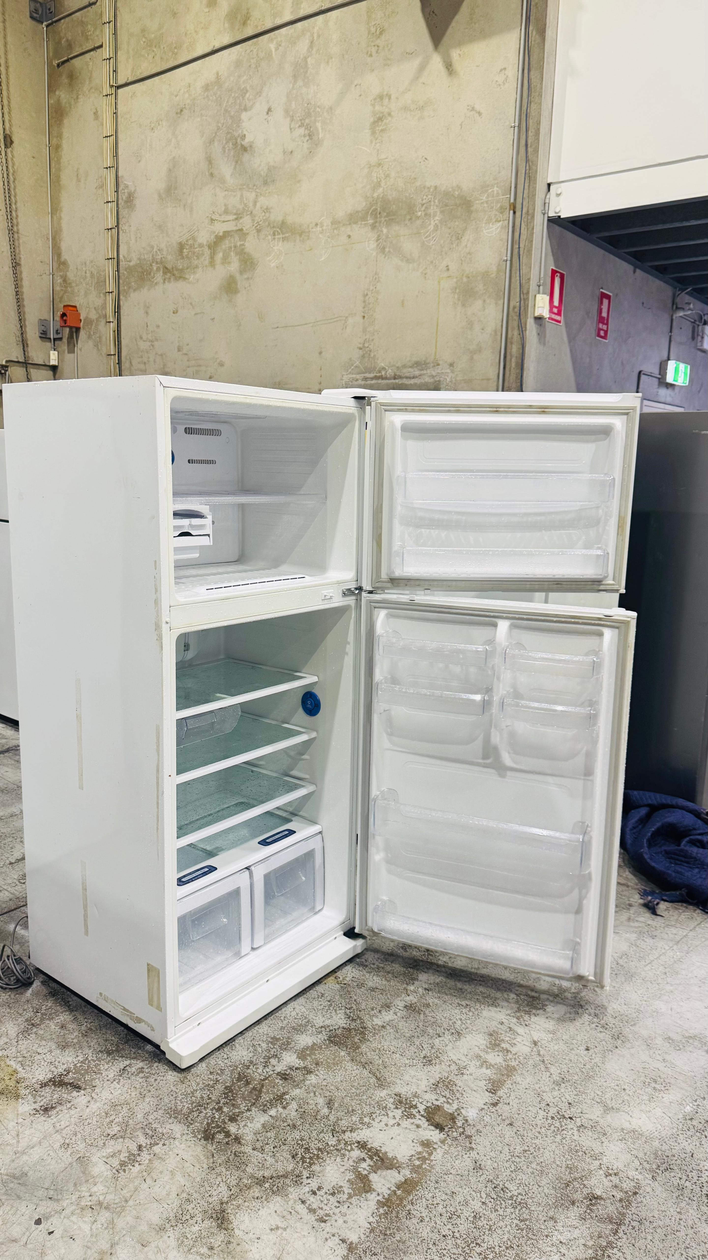 SAMSUNG 512 LITRES FRIDGE FREEZER