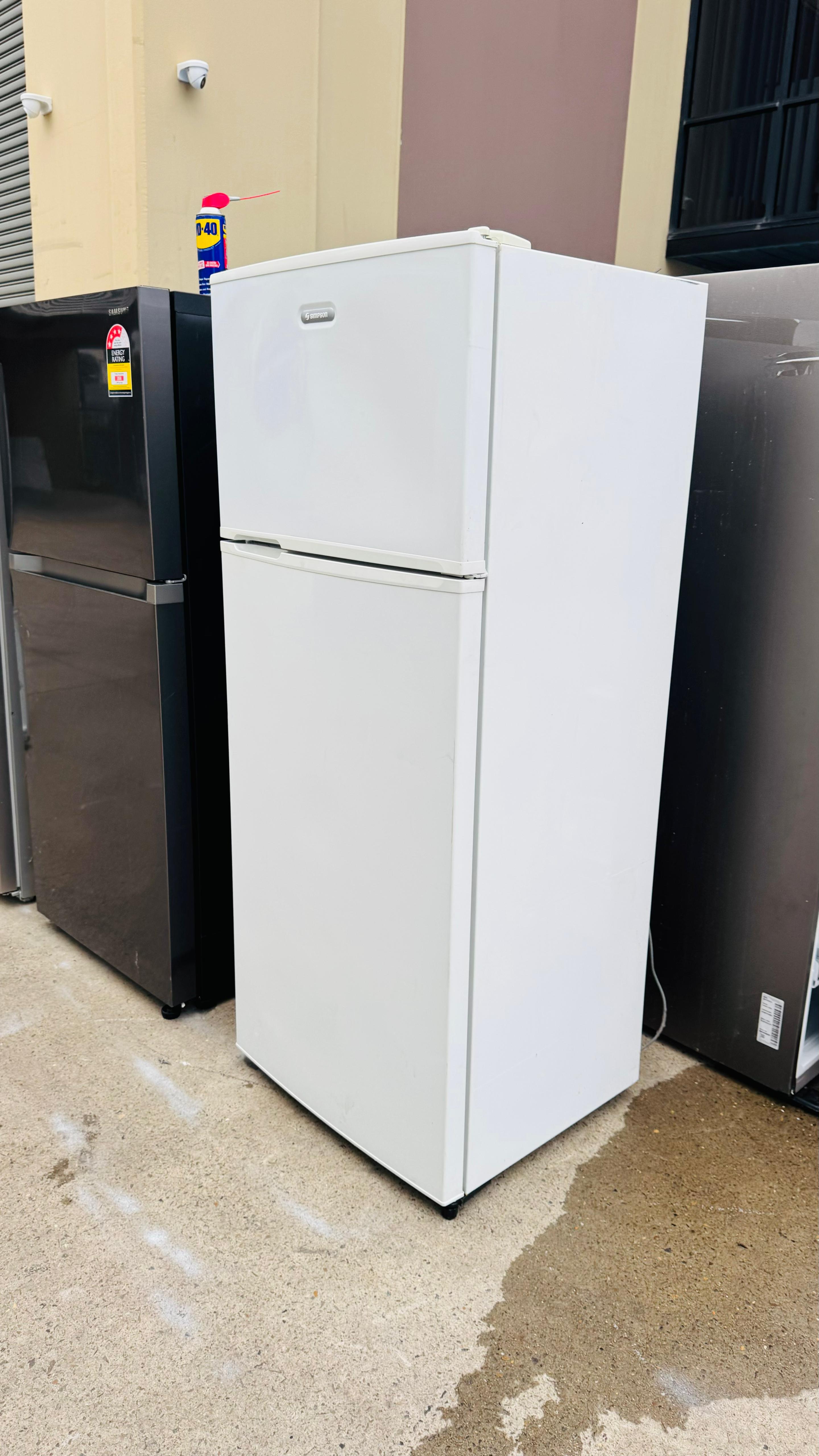 SIMPSON 393 LITRES FRIDGE FREEZER