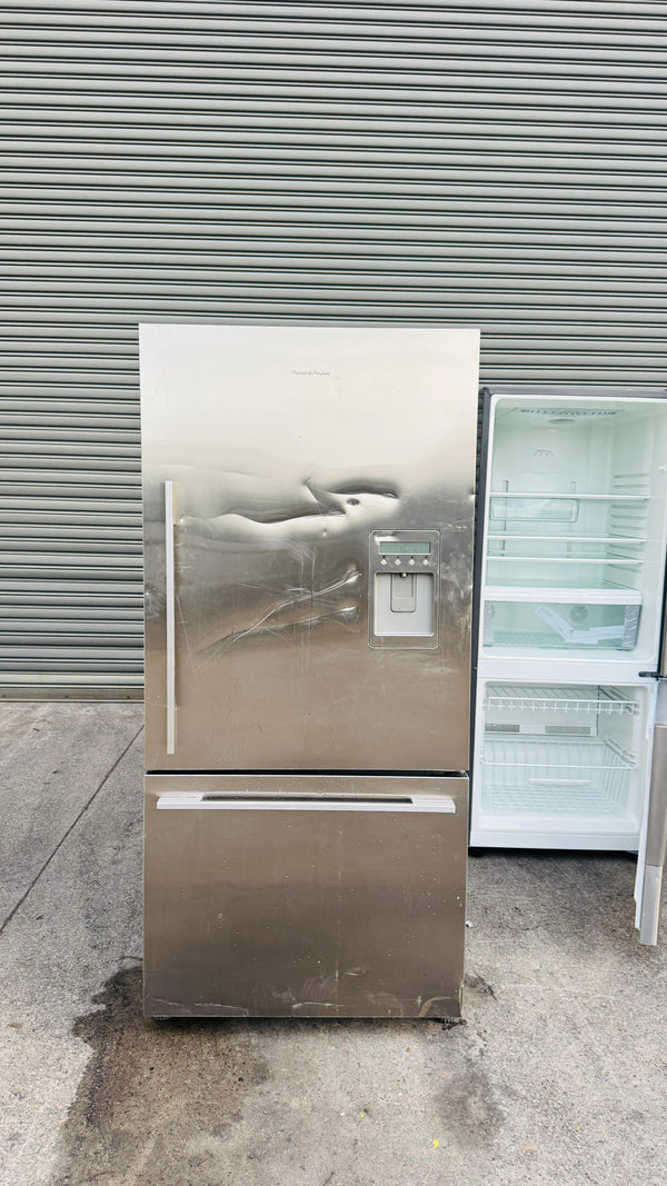 FISHER AND PAYKEL 519 LITRES FRIDGE FREEZER
