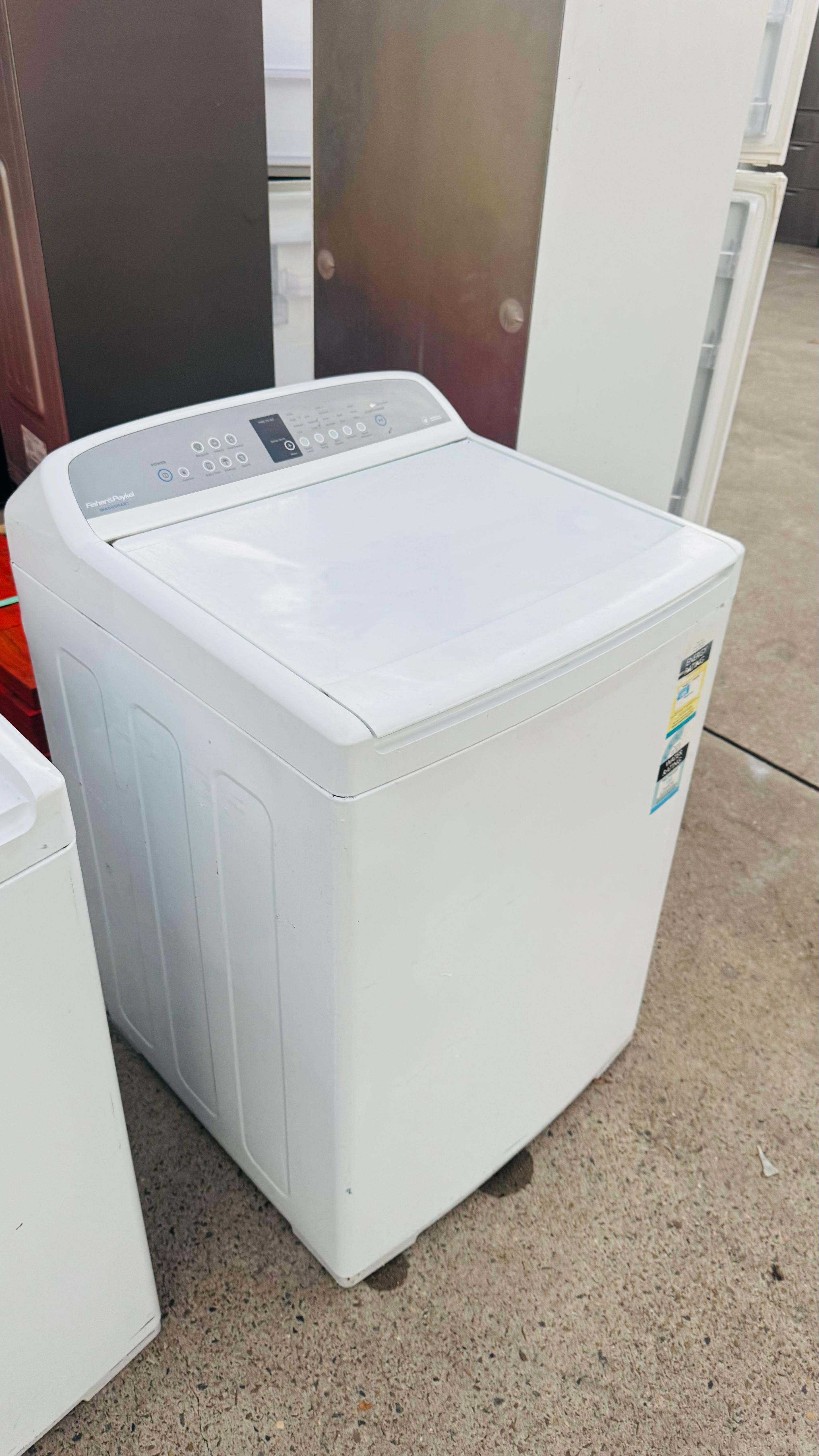 FISHER & PAYKEL 10KGS TOP LOADER WASHING MACHINE