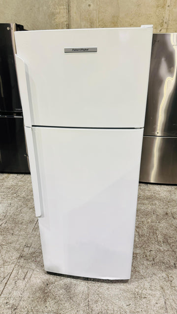 FISHER AND PAYKEL380 LITRES FRIDGE FREEZER
