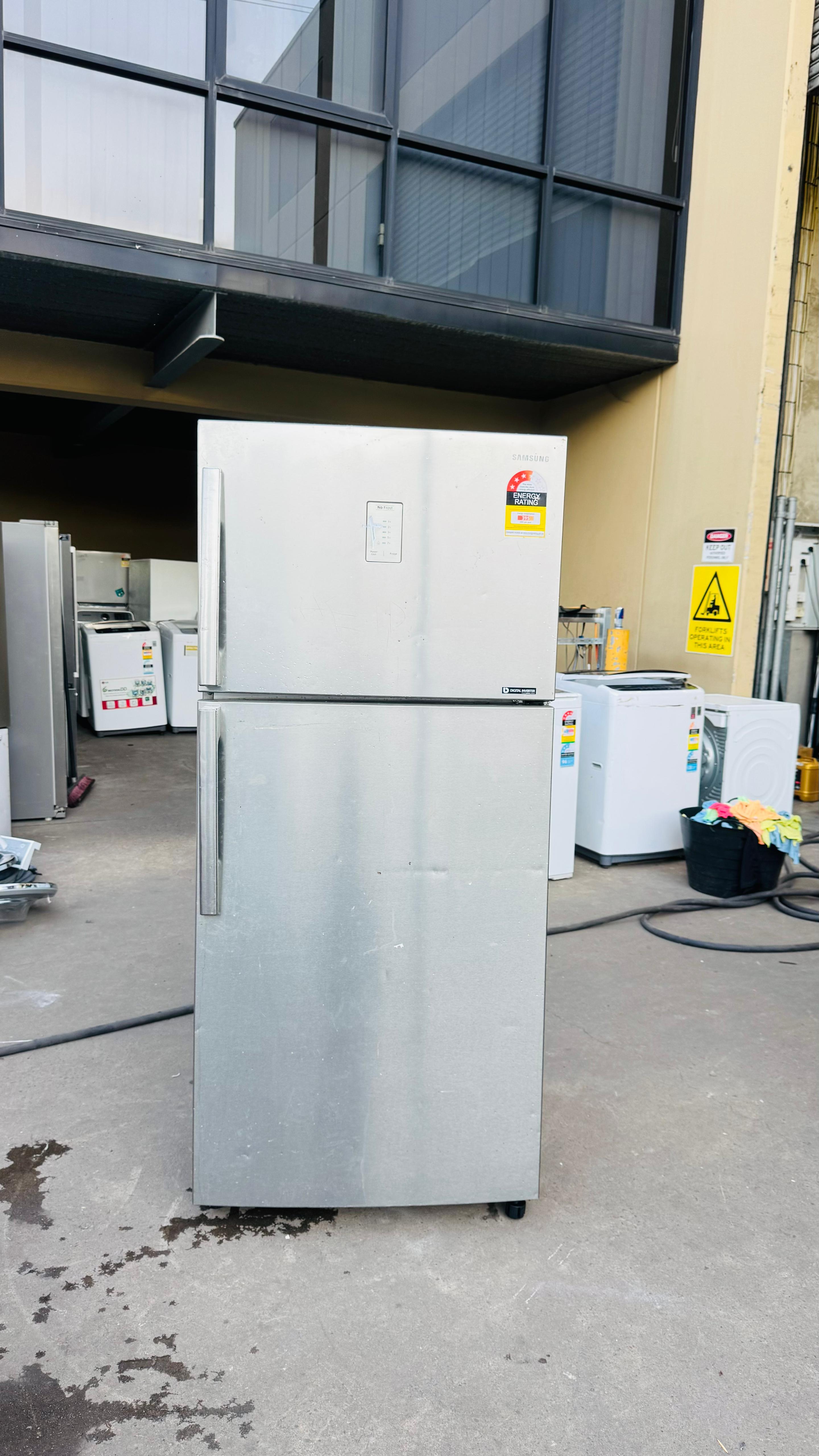 SAMSUNG 527 LITRES FRIDGE FREEZER
