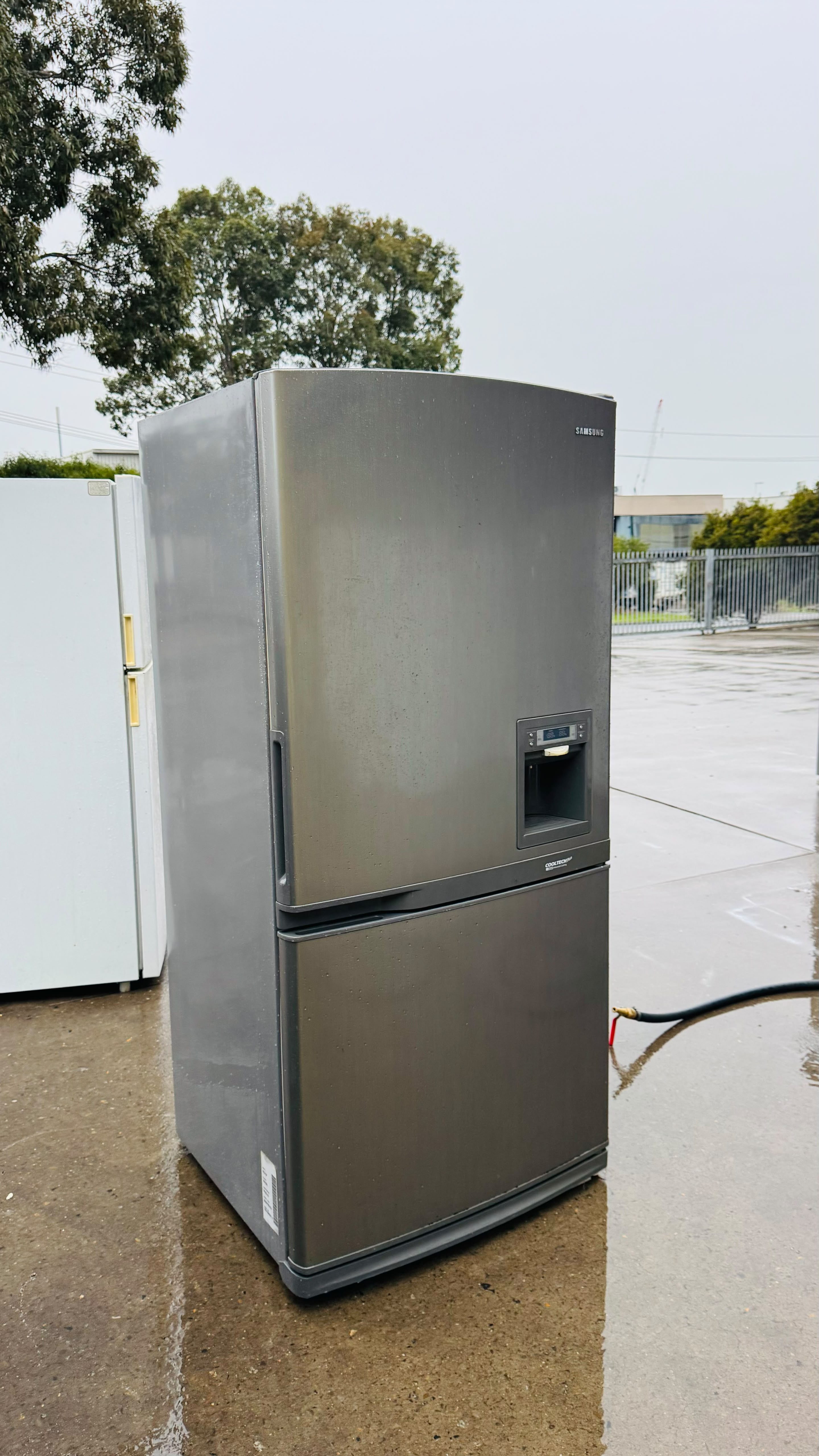 SAMSUNG 551 LITRES FRIDGE FREEZER