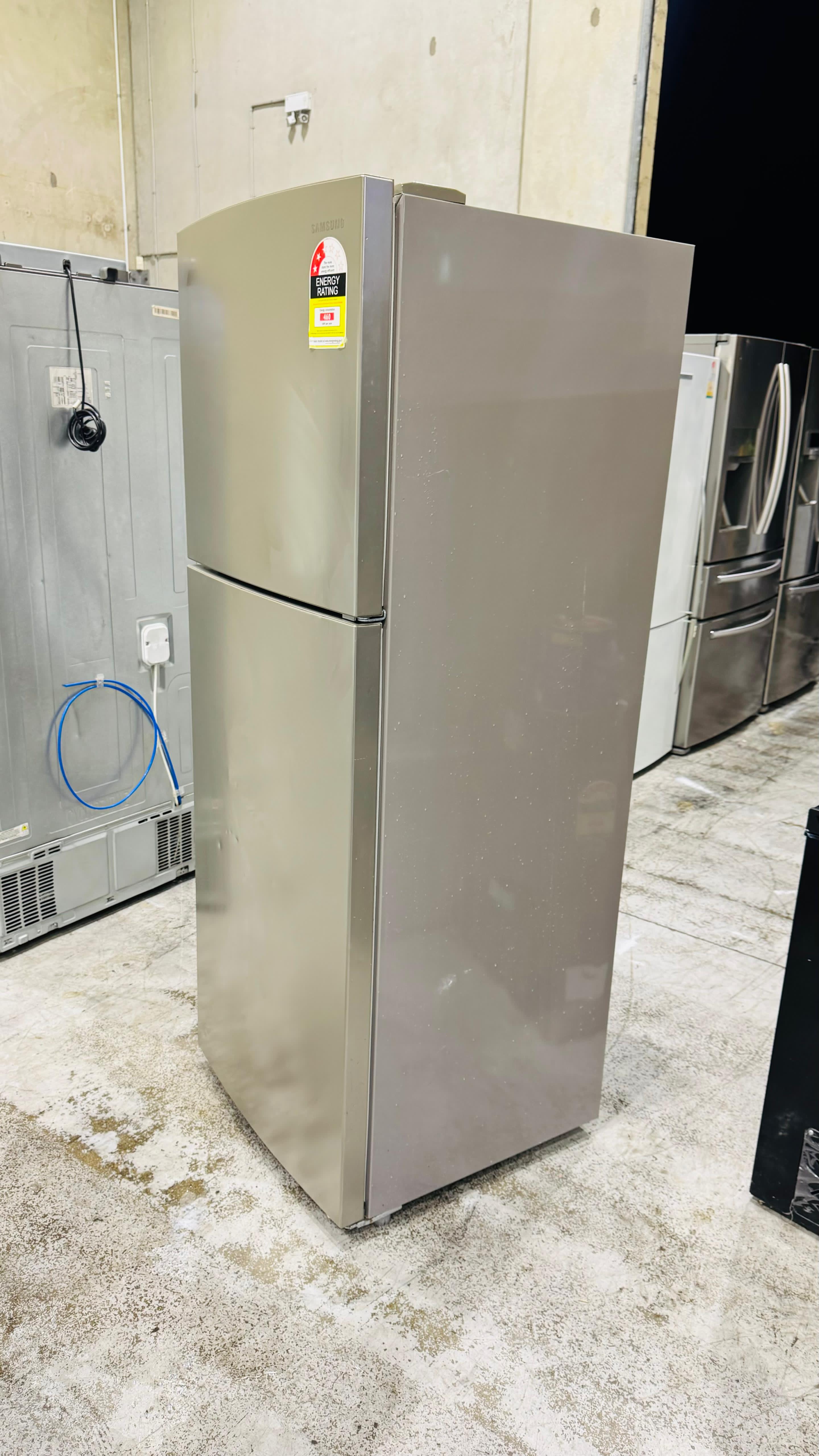 SAMSUNG 390 LITRES FRIDGE FREEZER