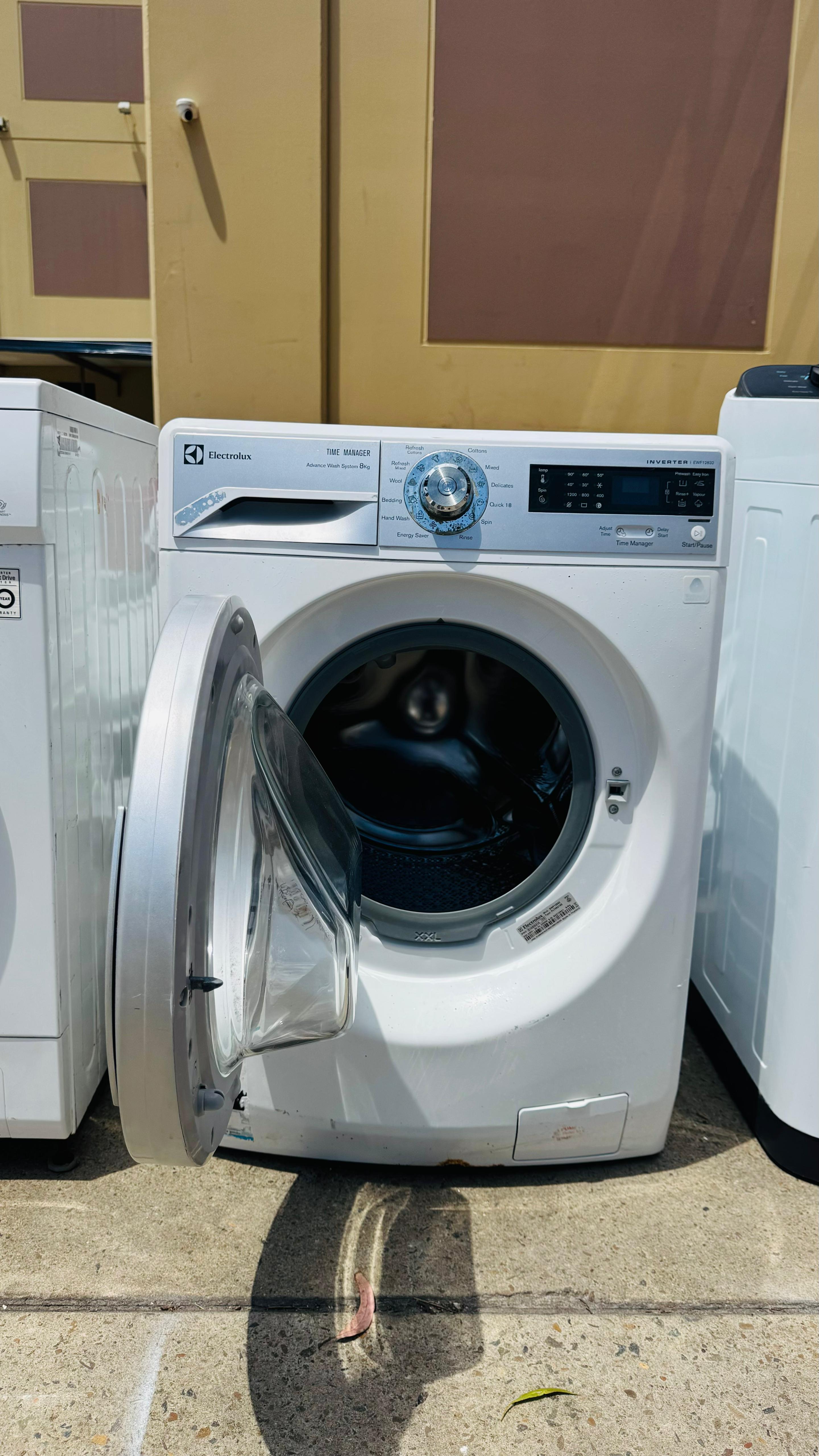 ELECTROLUX 8KGS FRONT LOADER WASHING MACHINE