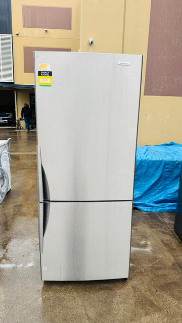 WESTINGHOUSE 430 LITRES FRIDGE FREEZER