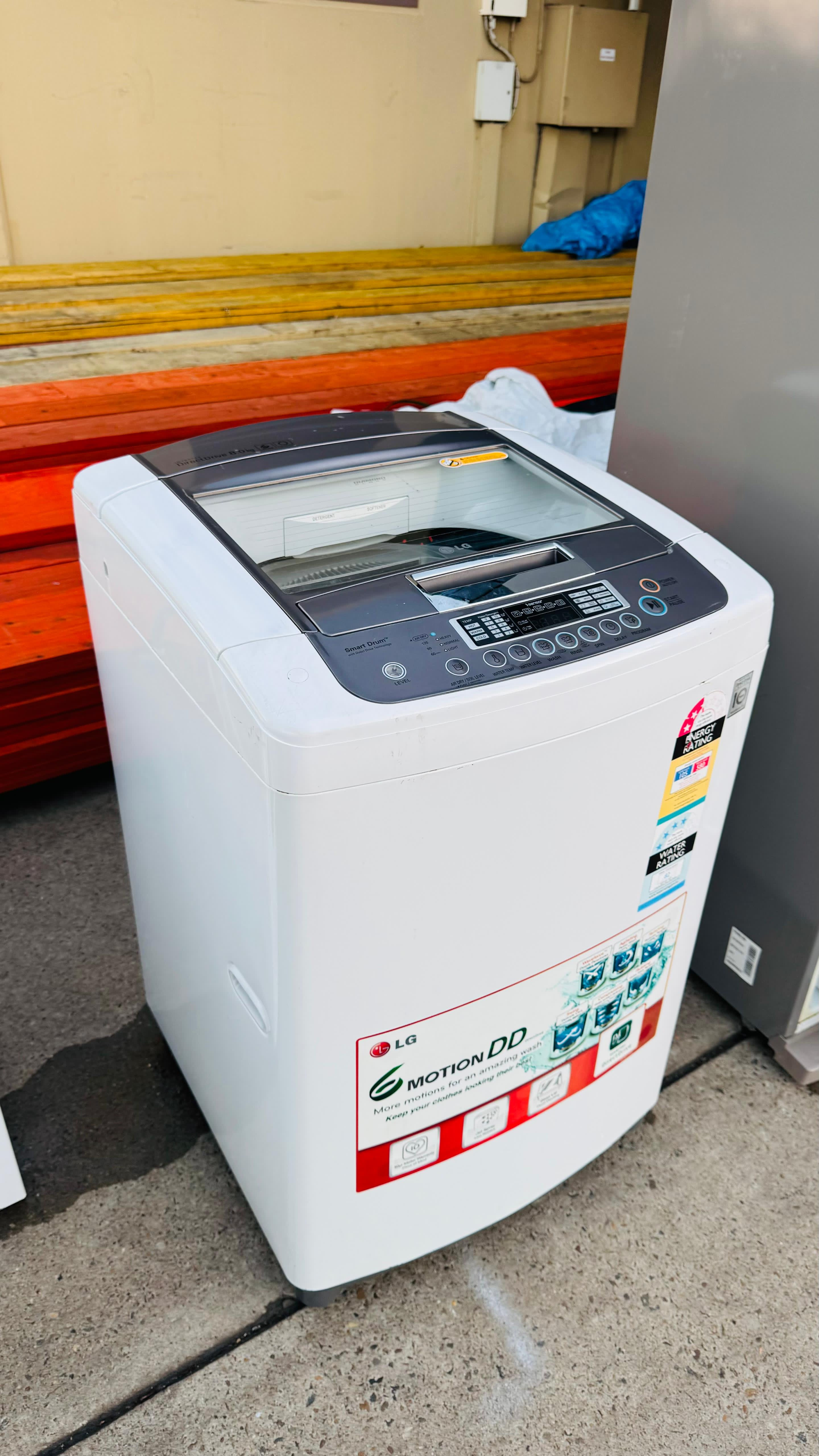 LG 8KGS TOP LOADER WASHING MACHINE