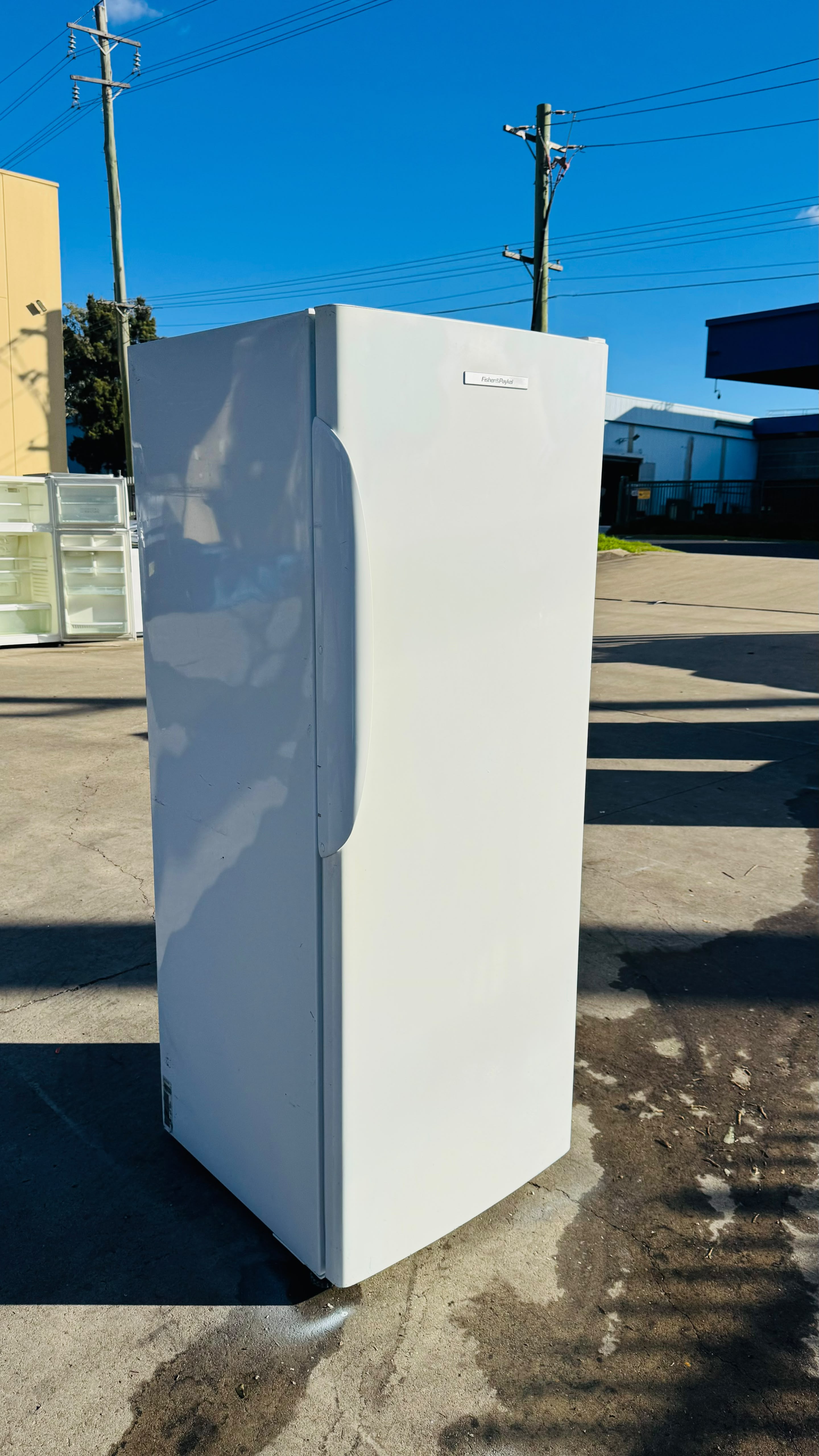 FISHER AND PAYKEL 451 LITRES FRIDGE ONLY