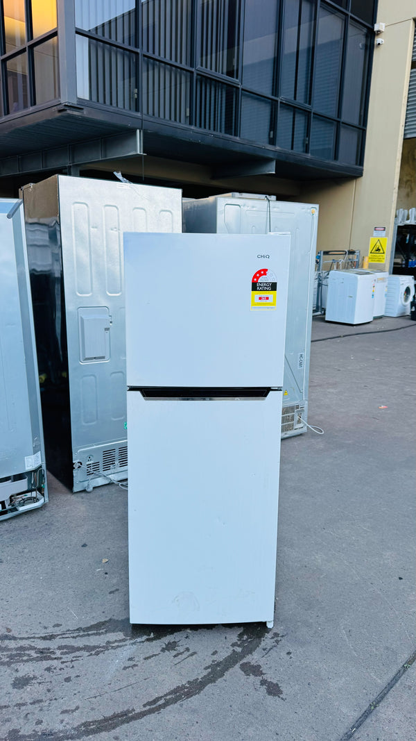 CHIQ 216 LITRES FRIDGE FREEZER