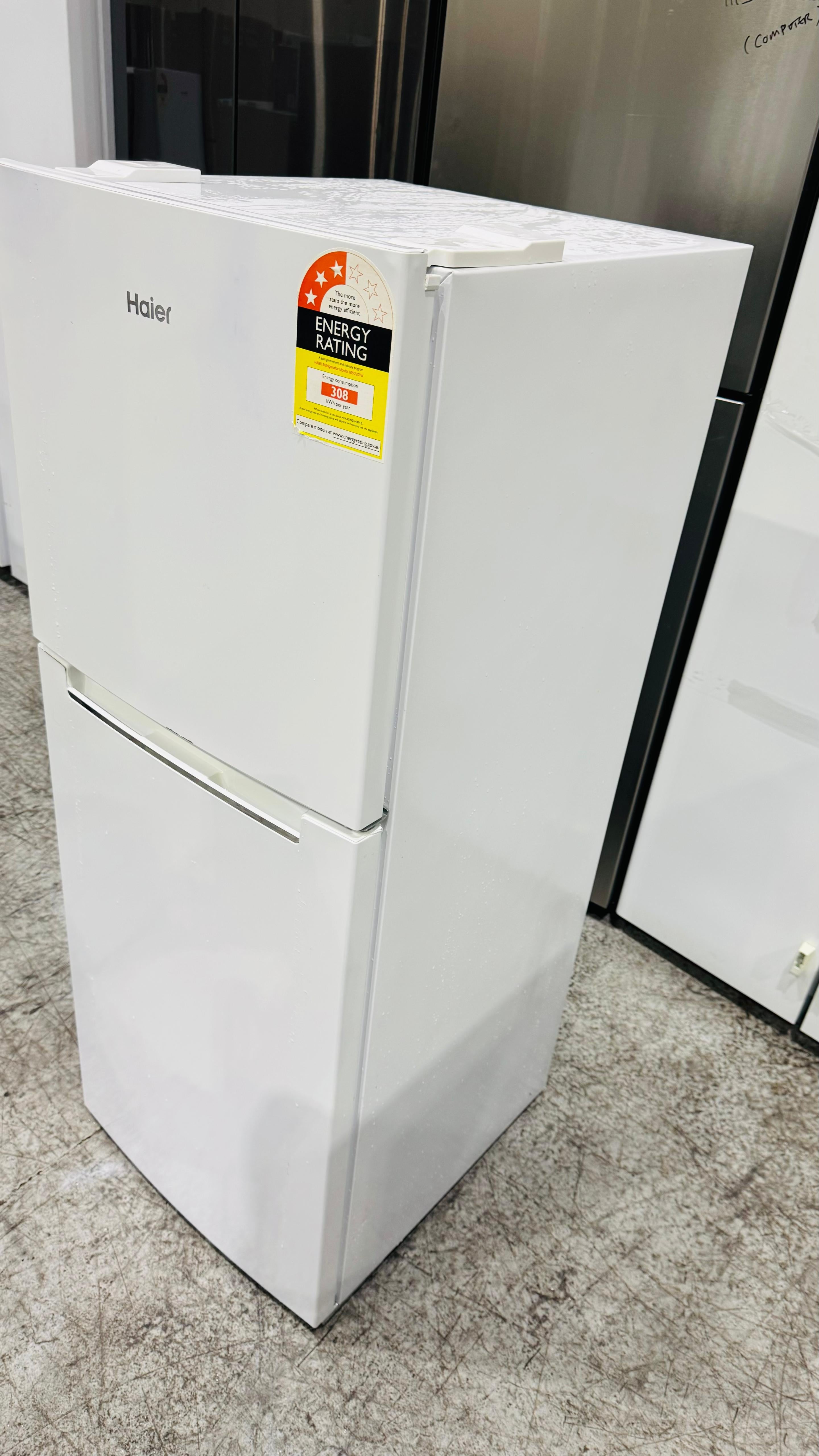 HAIER 220 LITRES FRIDGE FREEZER