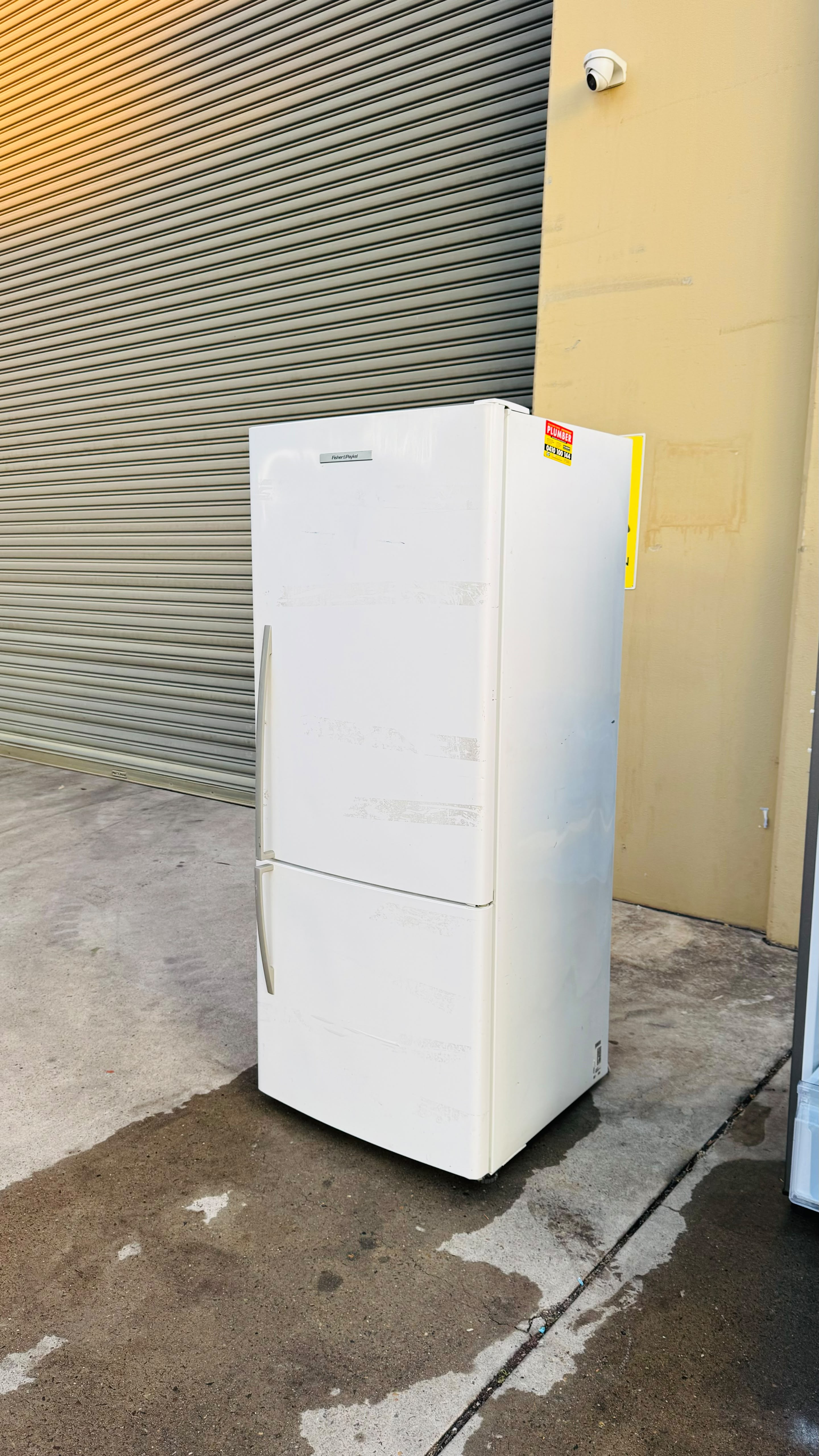 FISHER AND PAYKEL 442 LITRES FRIDGE FREEZER