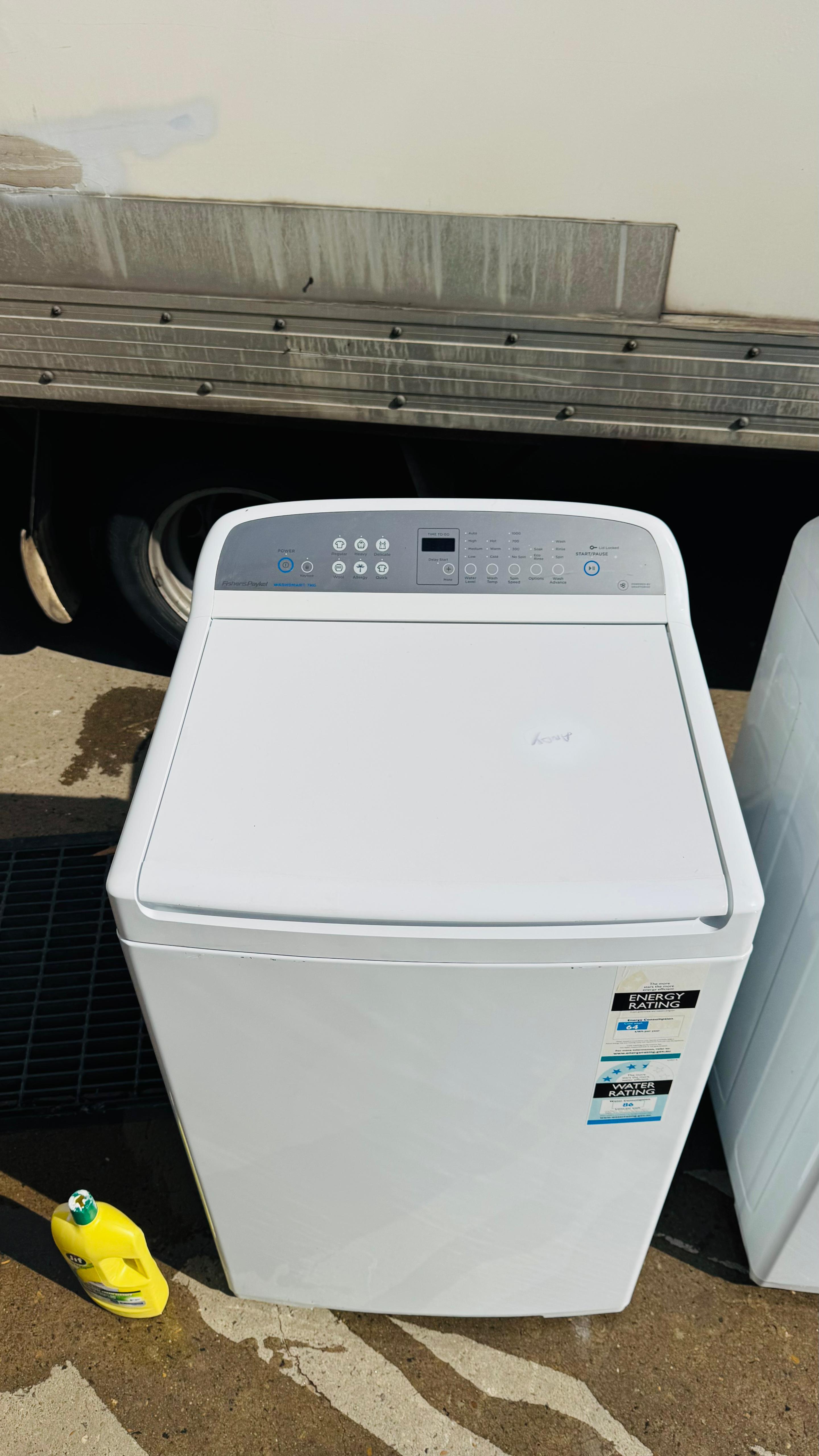 FISHER AND PAYKEL 7KGS TOP LOADER WASHING MACHINE