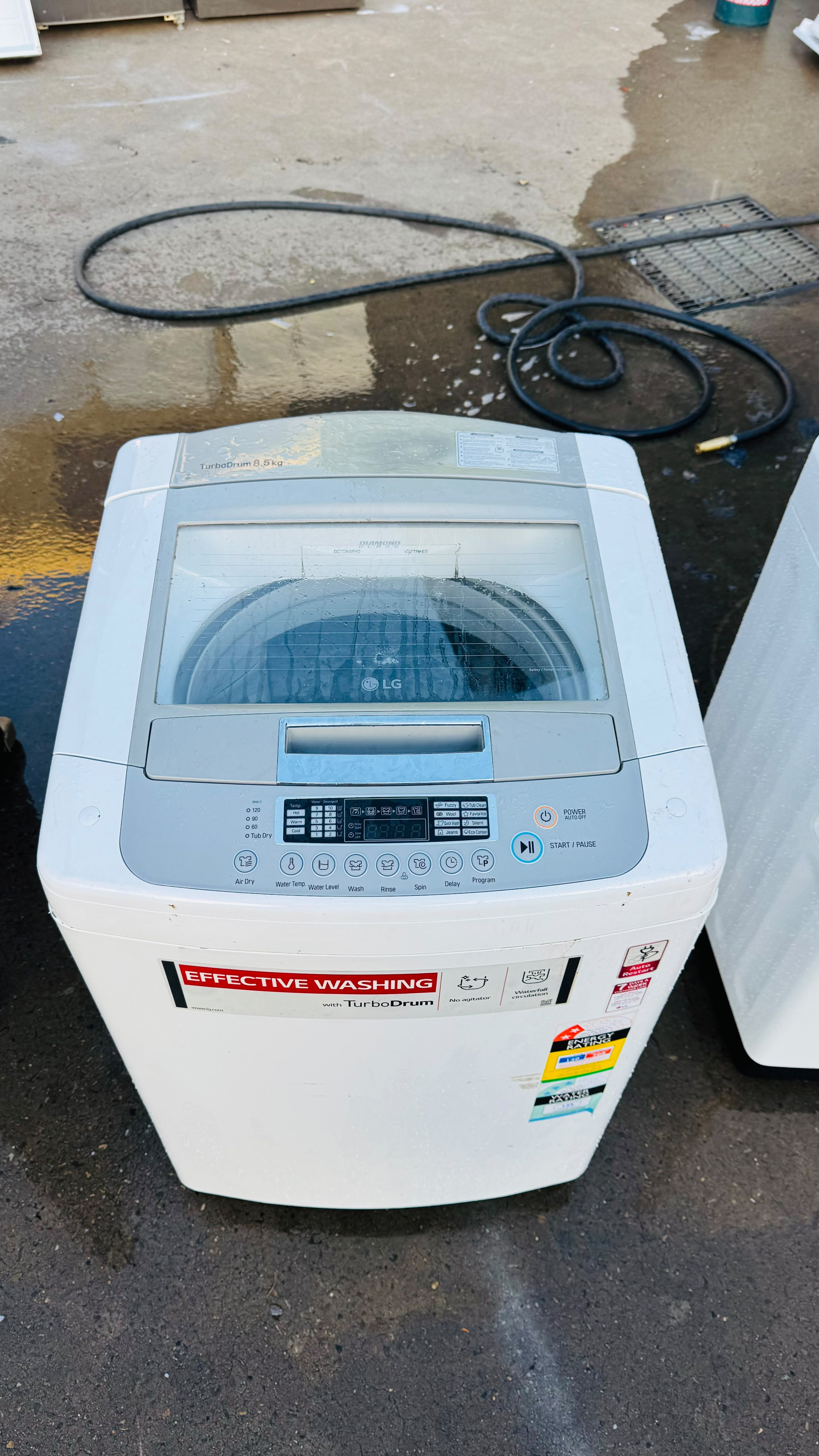 LG 8.5KGS TOP LOADER WASHING MACHINE