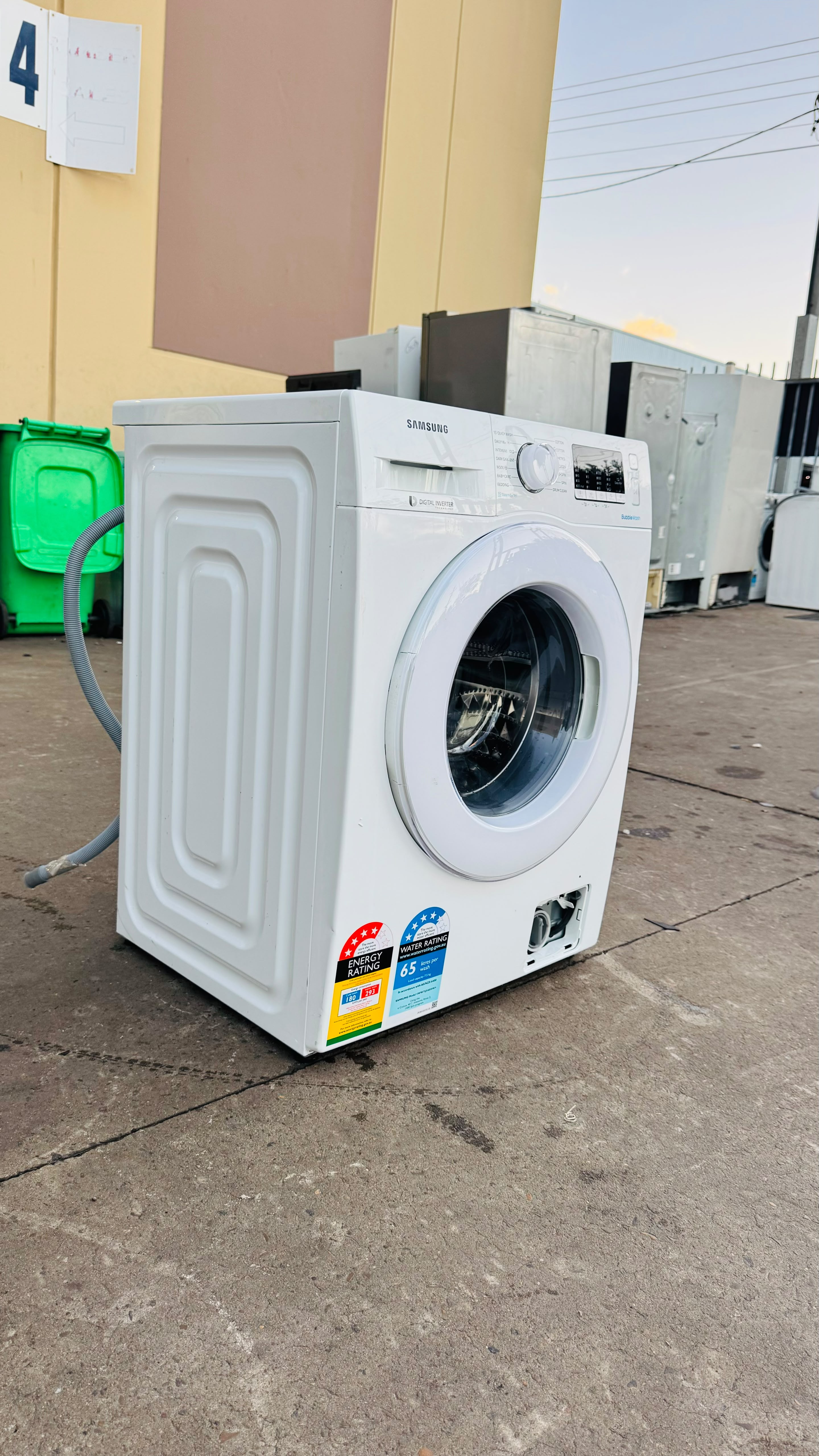 SAMSUNG 7.5KGS FRONT LOADER WASHING MACHINE