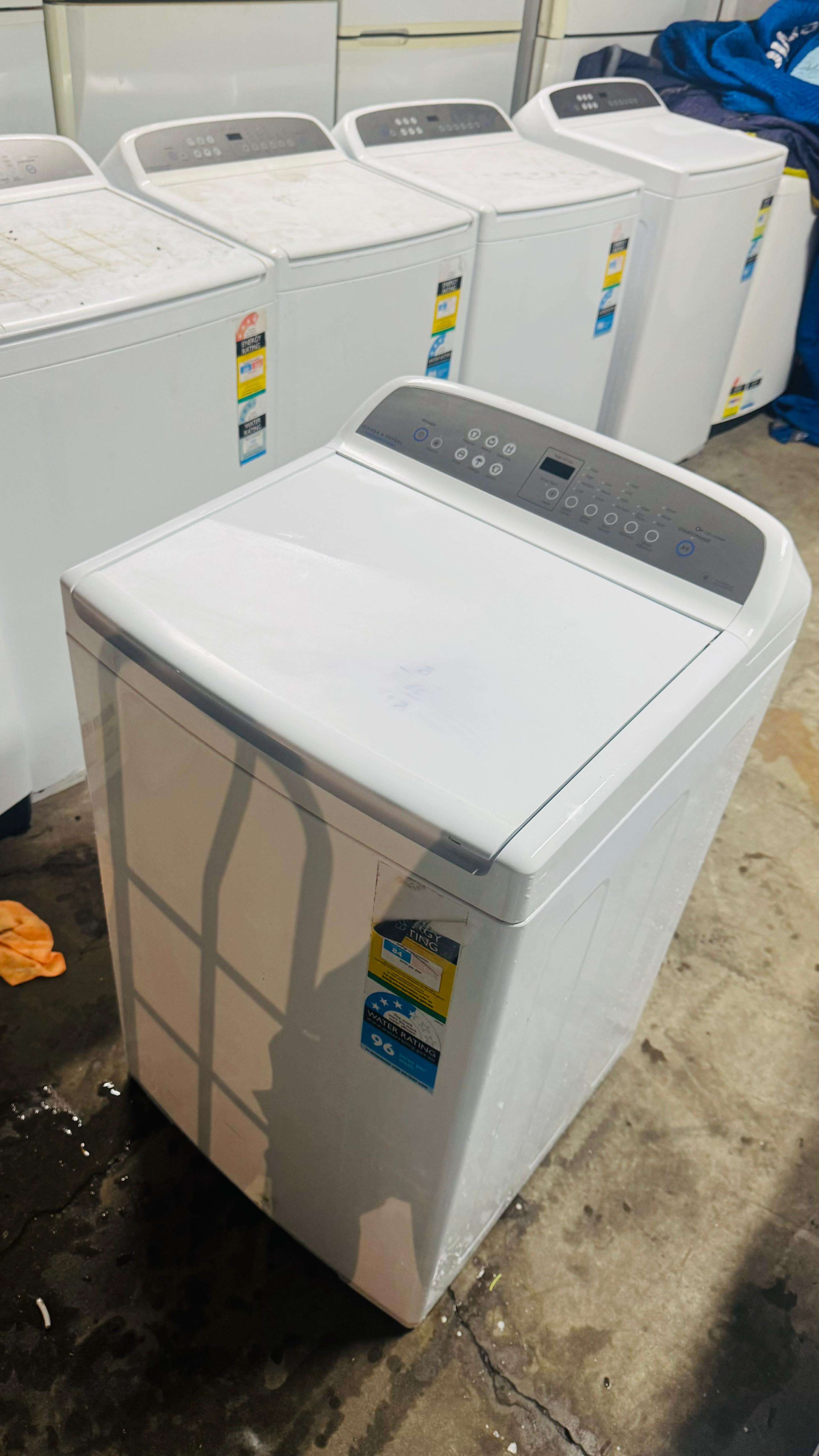 FISHER AND PAYKEL 8.5KGS TOP LOADER WASHING MACHINE