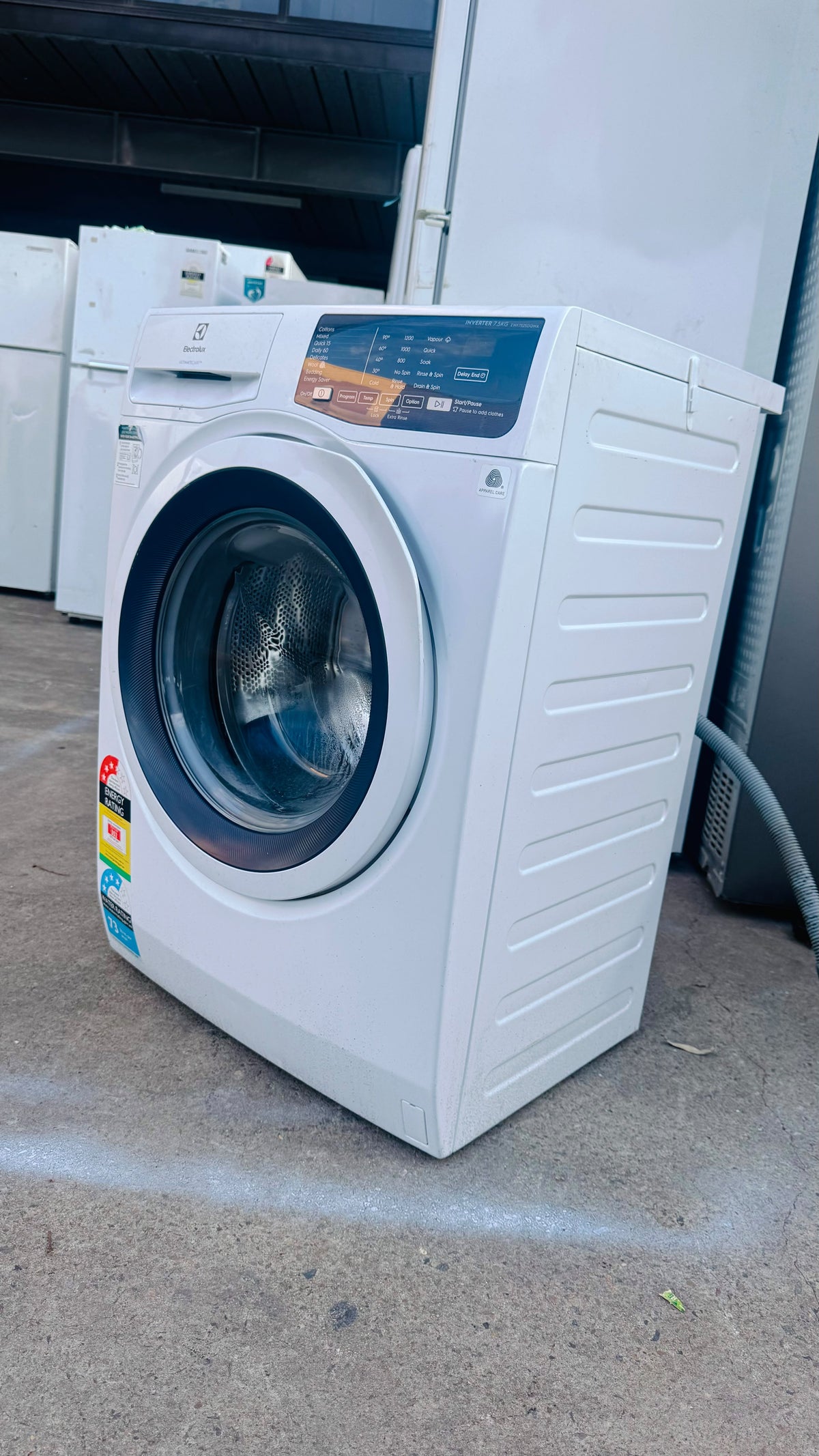 ELECTROLUX 7.5KGS FRONT LOADER WASHING MACHINE