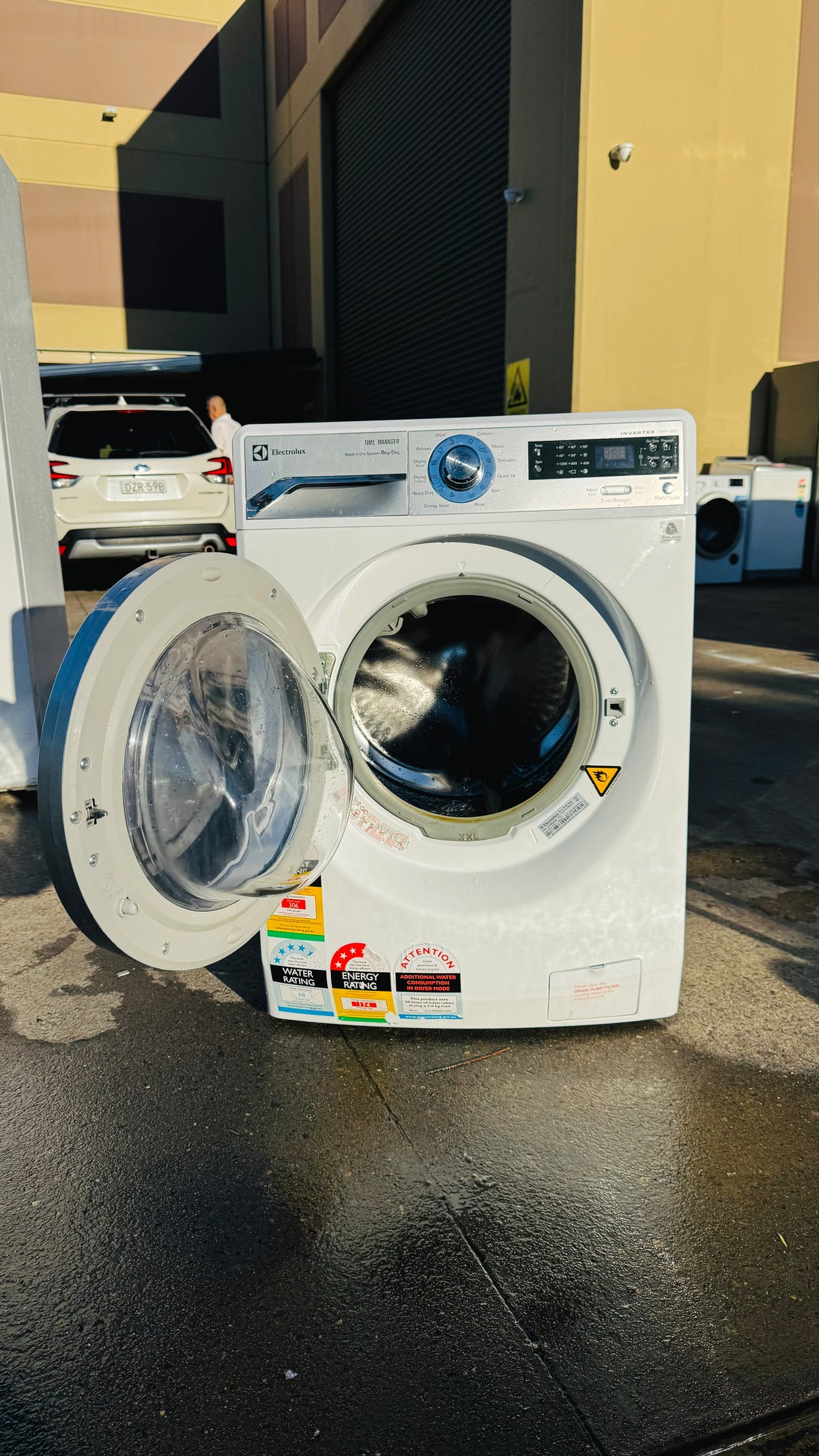 ELECTROLUX 8KGS FRONT LOADER WASHING MACHINE