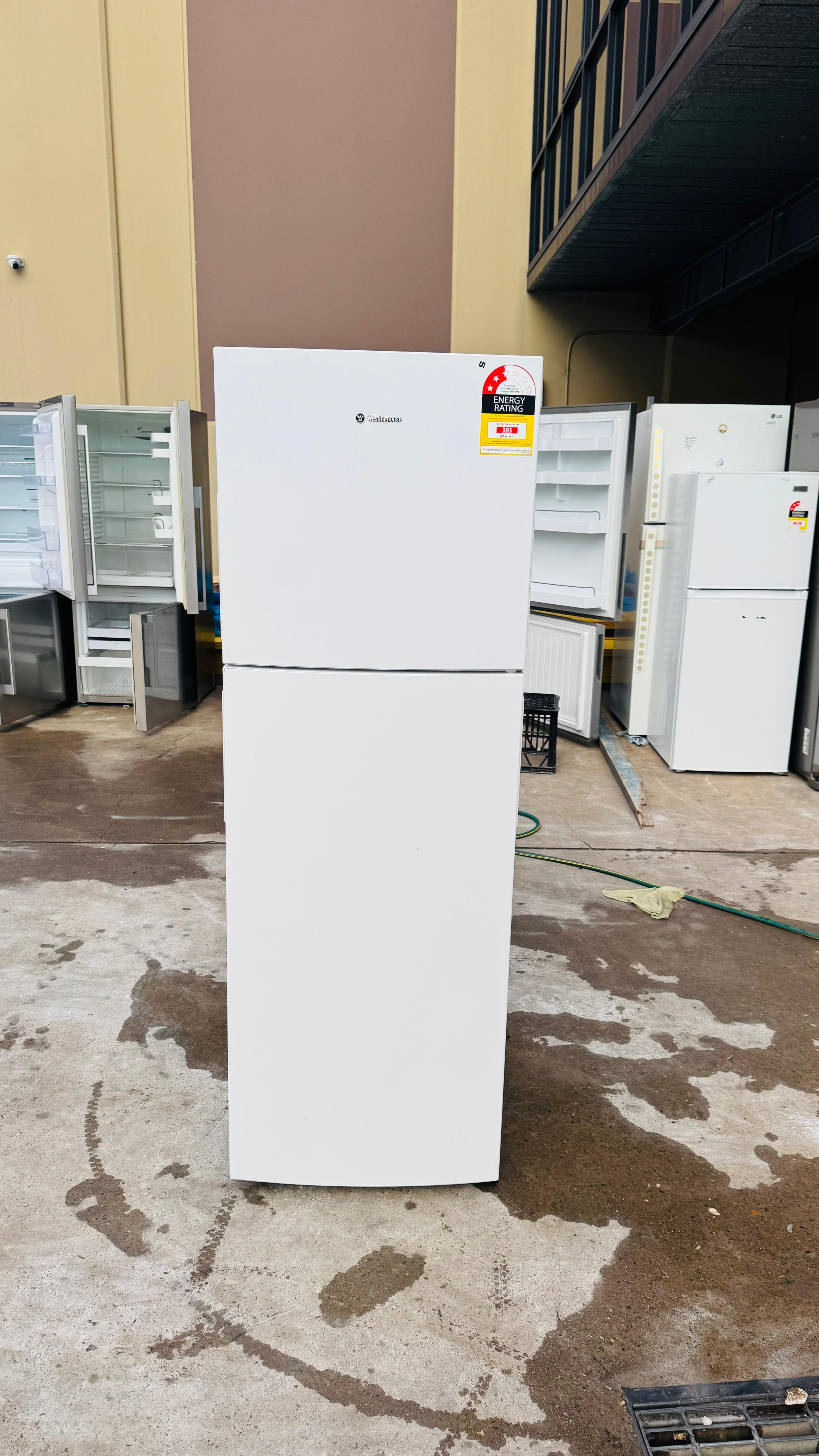 WESTINGHOUSE 275 LITRES FRIDGE FREEZER