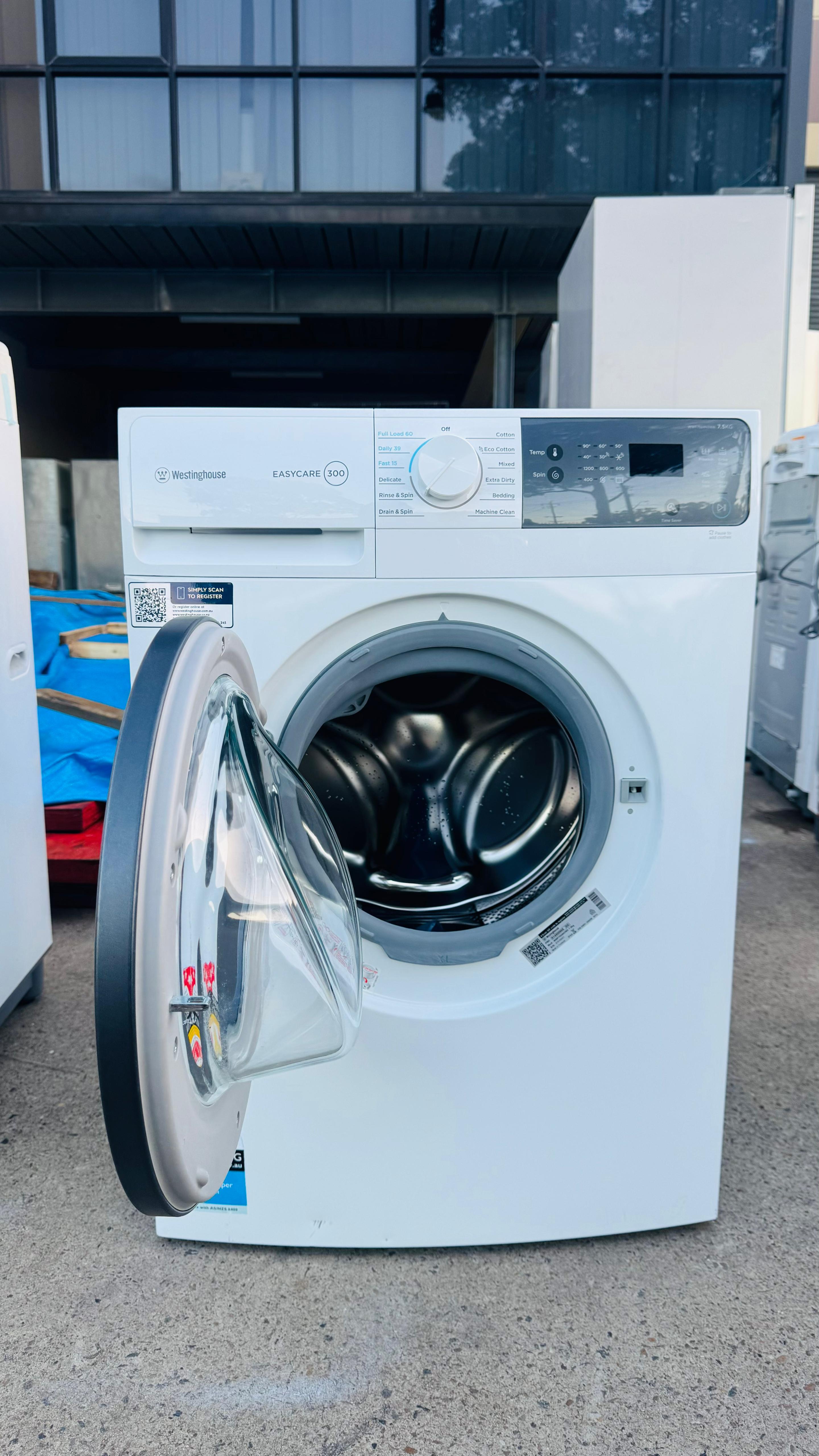 WESTINGHOUSE 7.5KGS FRONT LOADER WASHING MACHINE