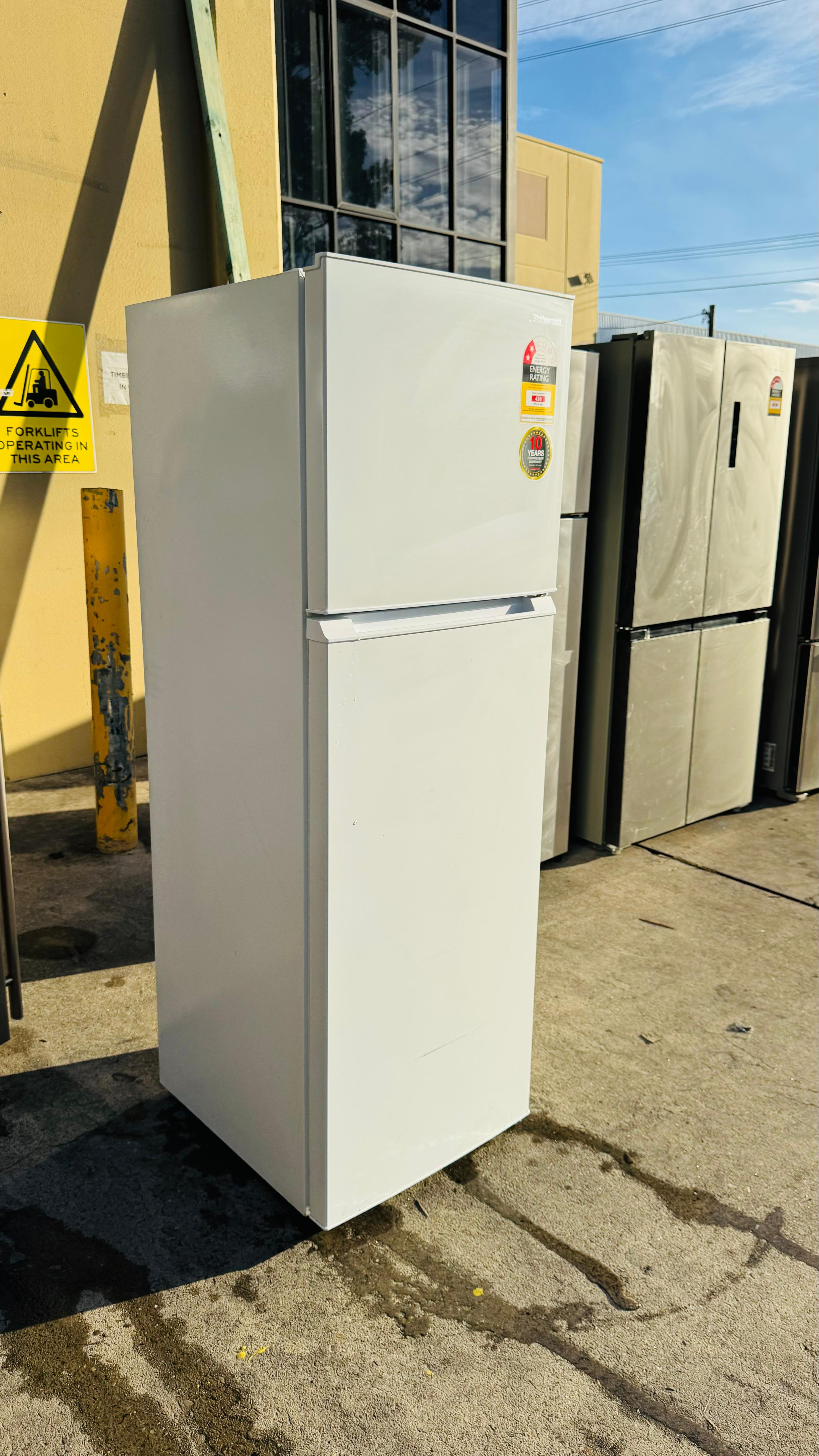 PALSONIC 268 LITRES FRIDGE FREEZER